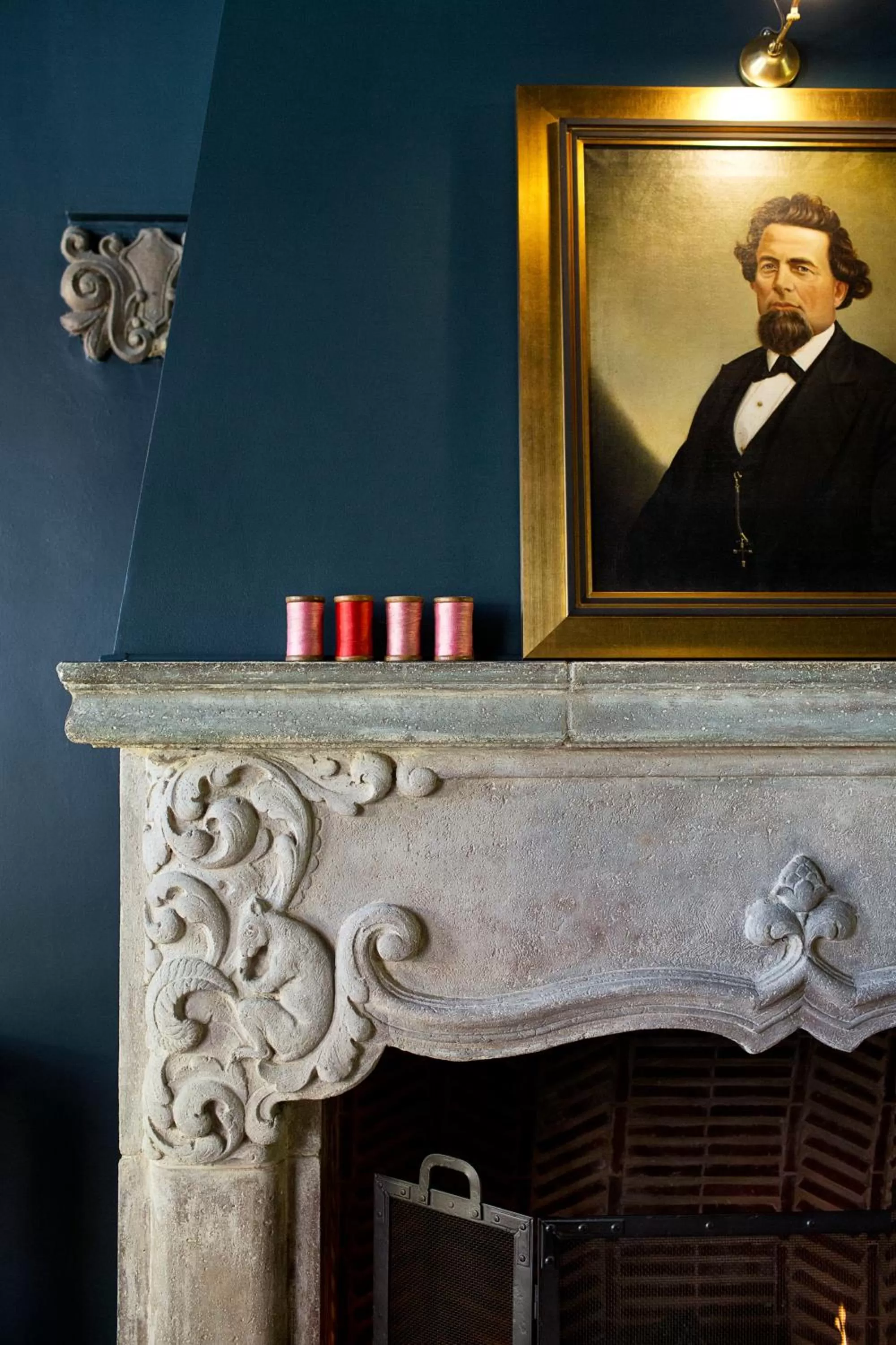 Decorative detail in Palihouse Santa Monica