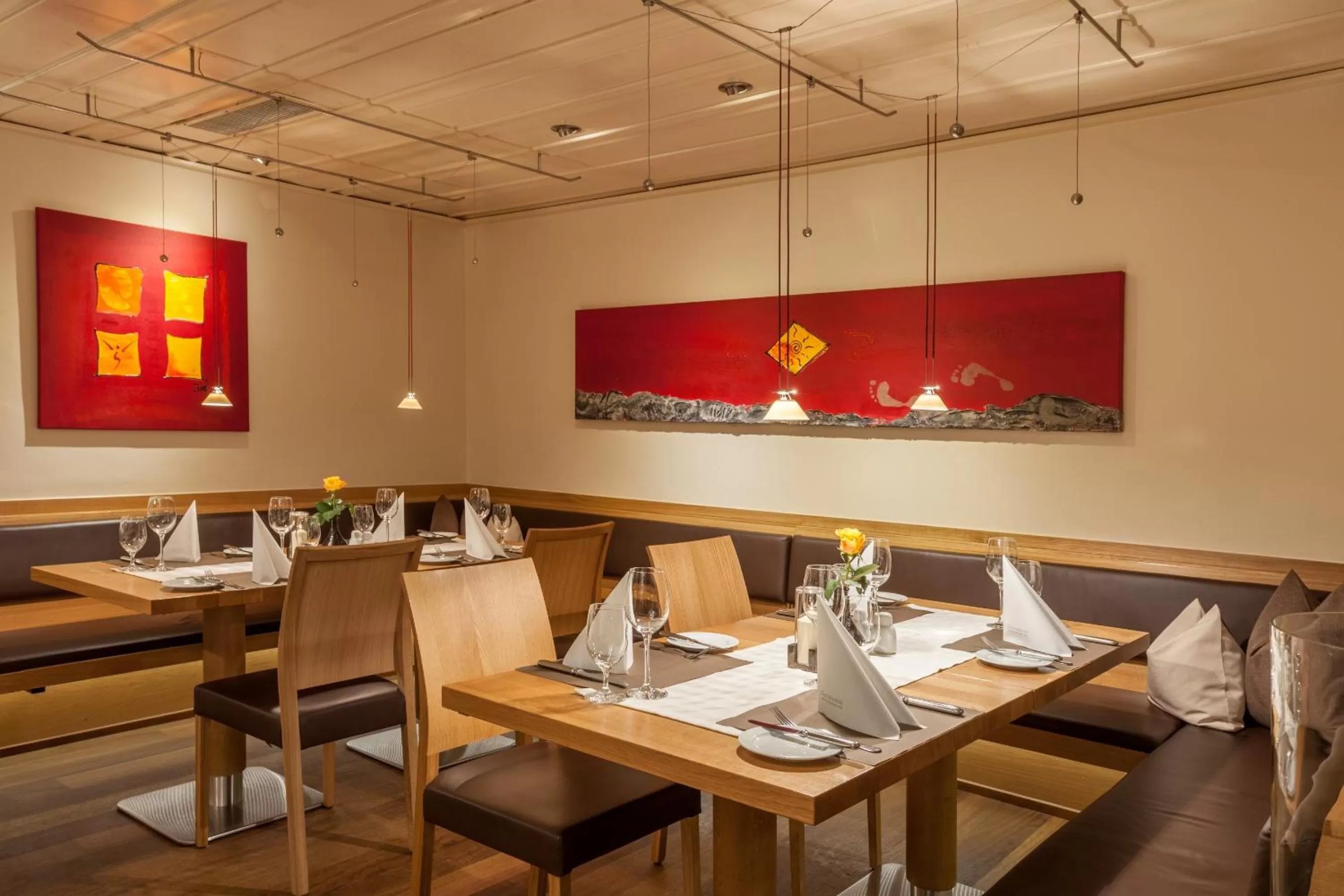 Restaurant/places to eat in Hotel Germania