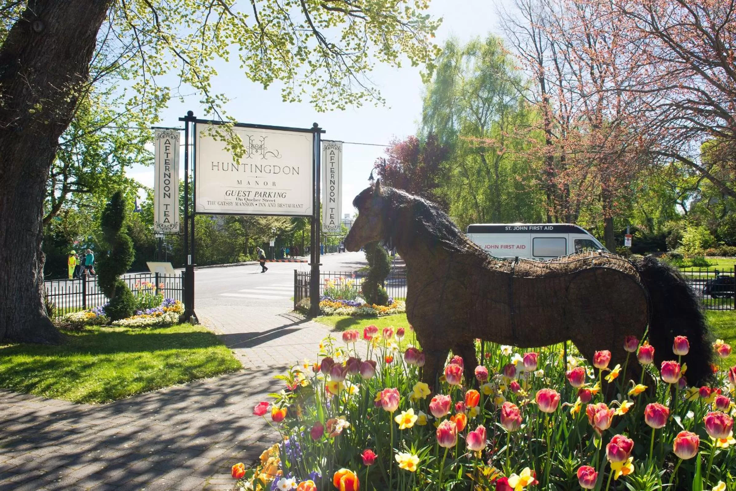 Garden in Huntingdon Hotel and Suites