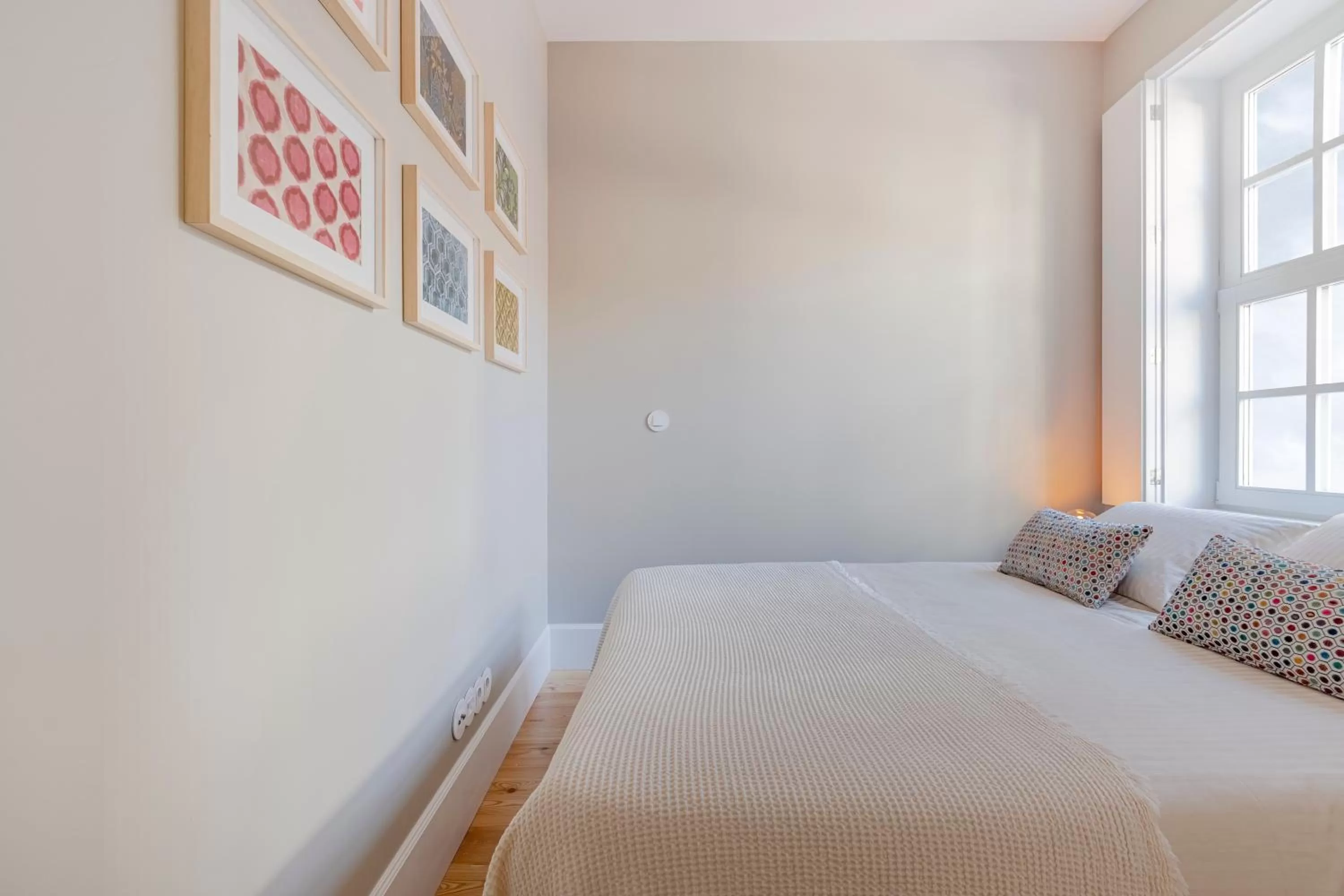 Bedroom, Bed in As Vizinhas Boutique Apartments