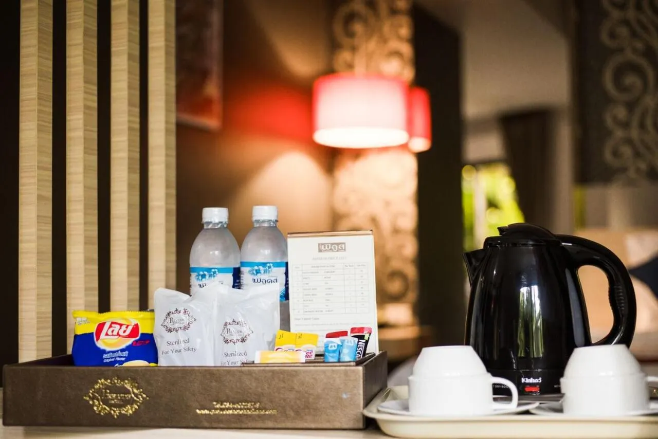 Coffee/tea facilities in Prelude Hotel