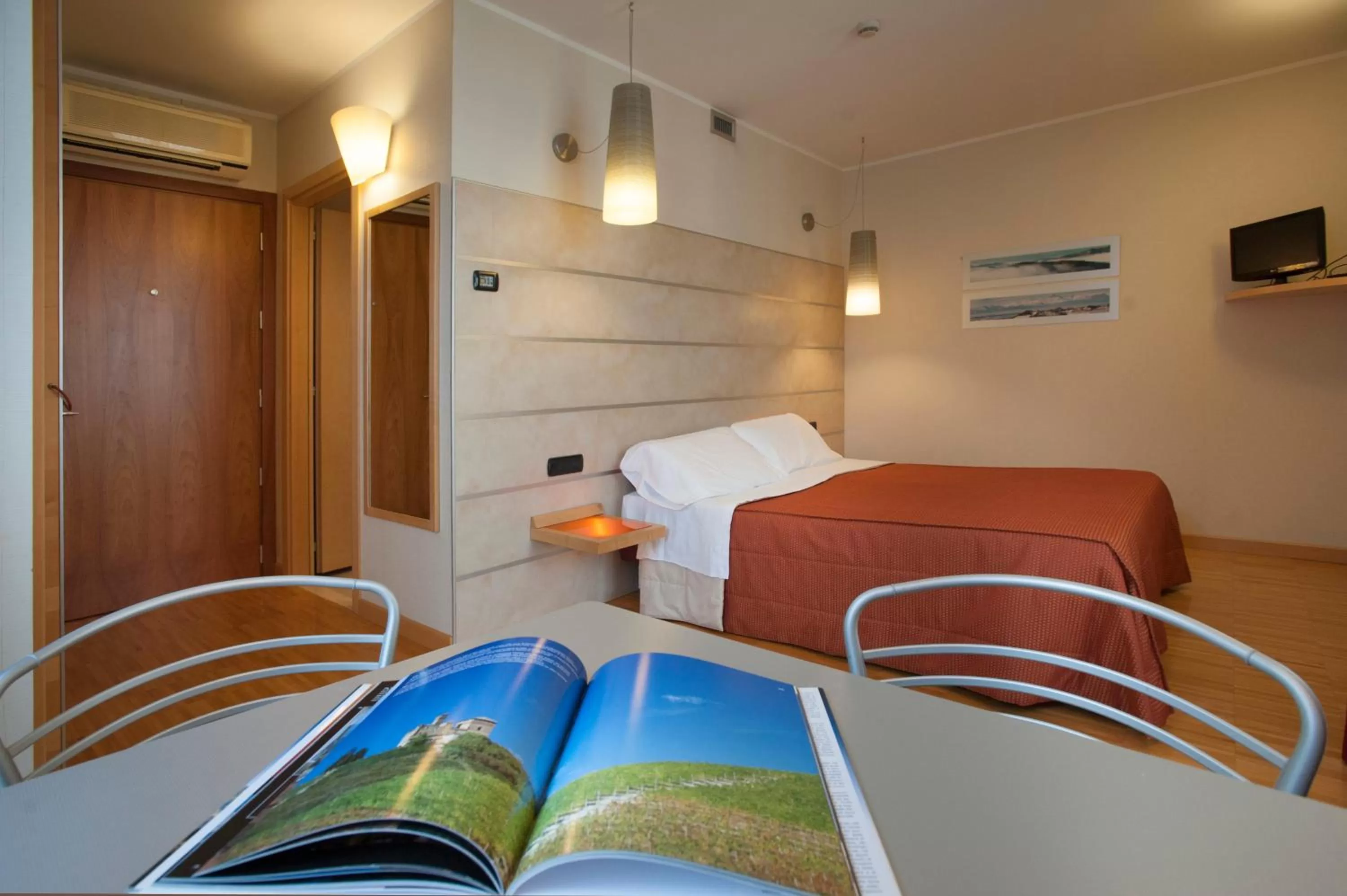 Bedroom, Bed in AlbaResidence Masera26