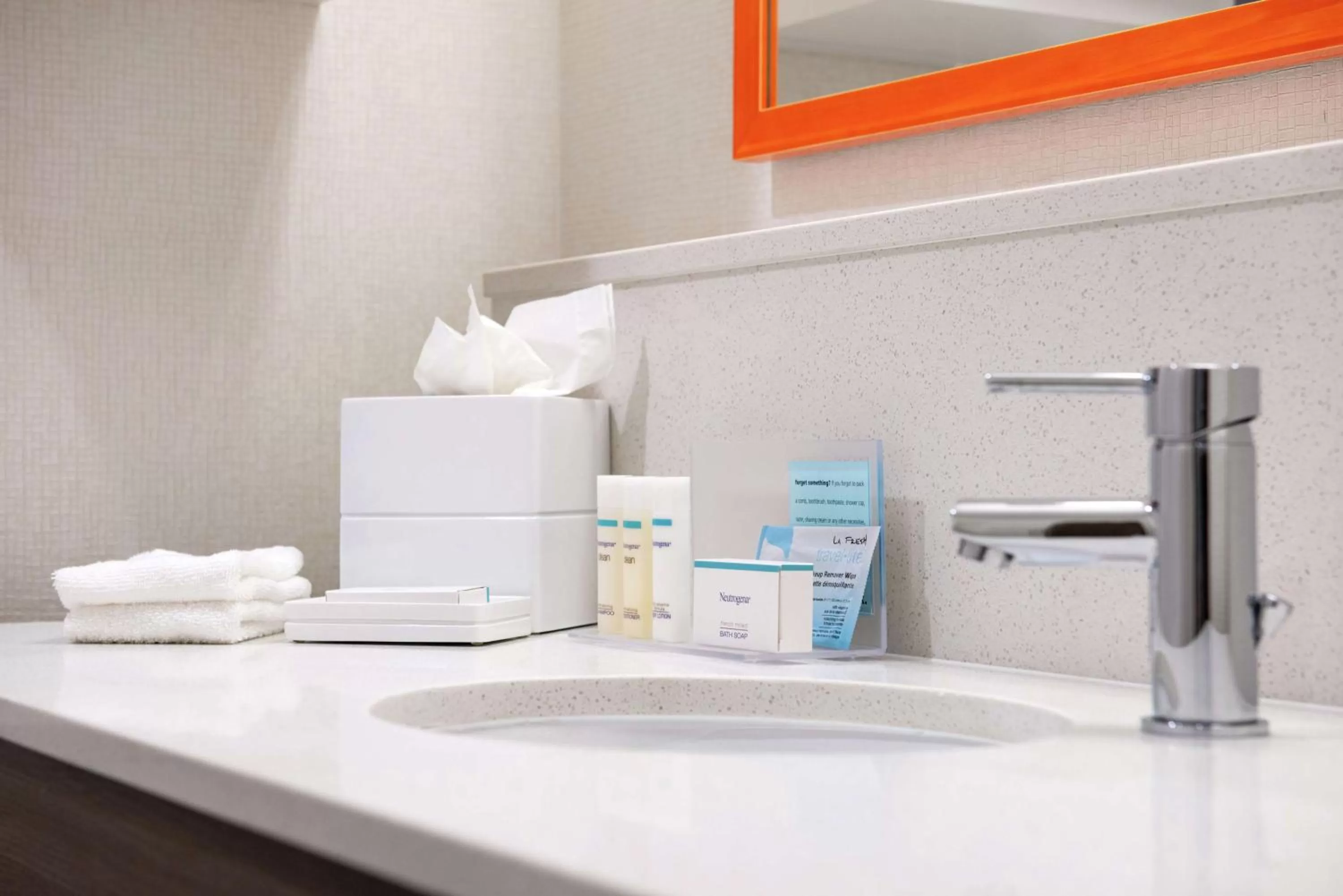 Bathroom in Hampton Inn & Suites Buena Park