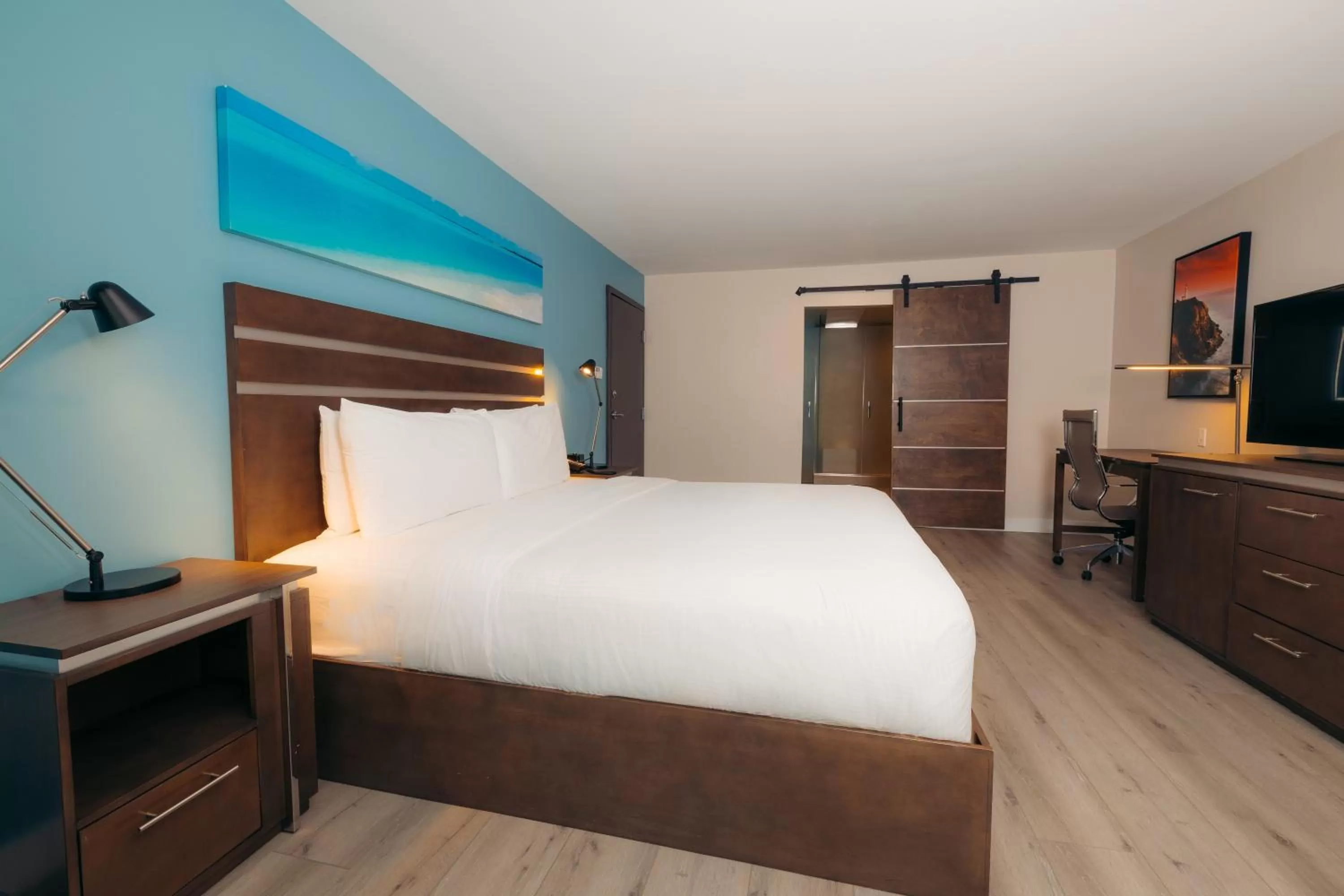 Bed in The Cove Hotel