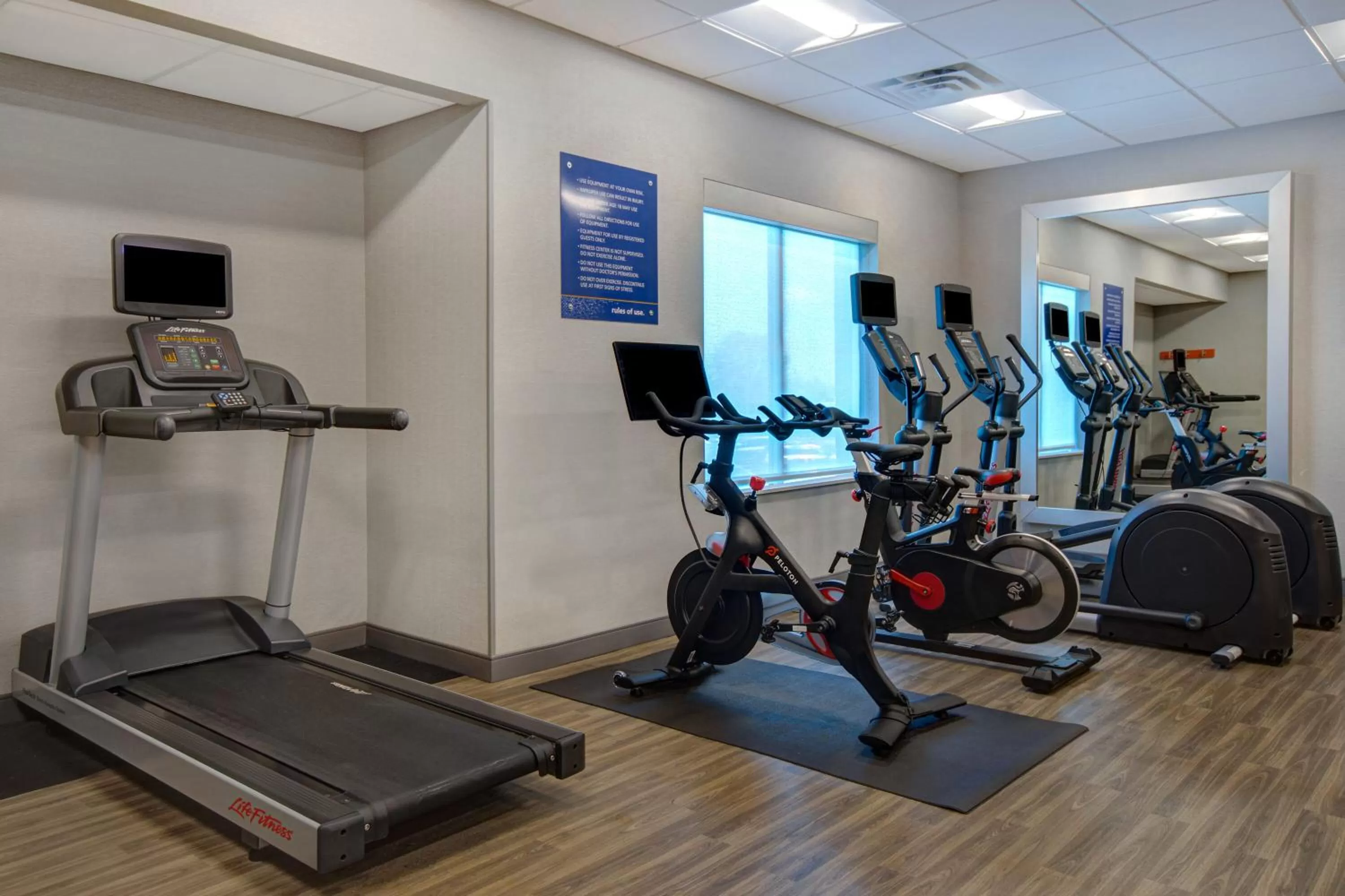 Fitness centre/facilities in Hampton Inn Lakeville Minneapolis, Mn