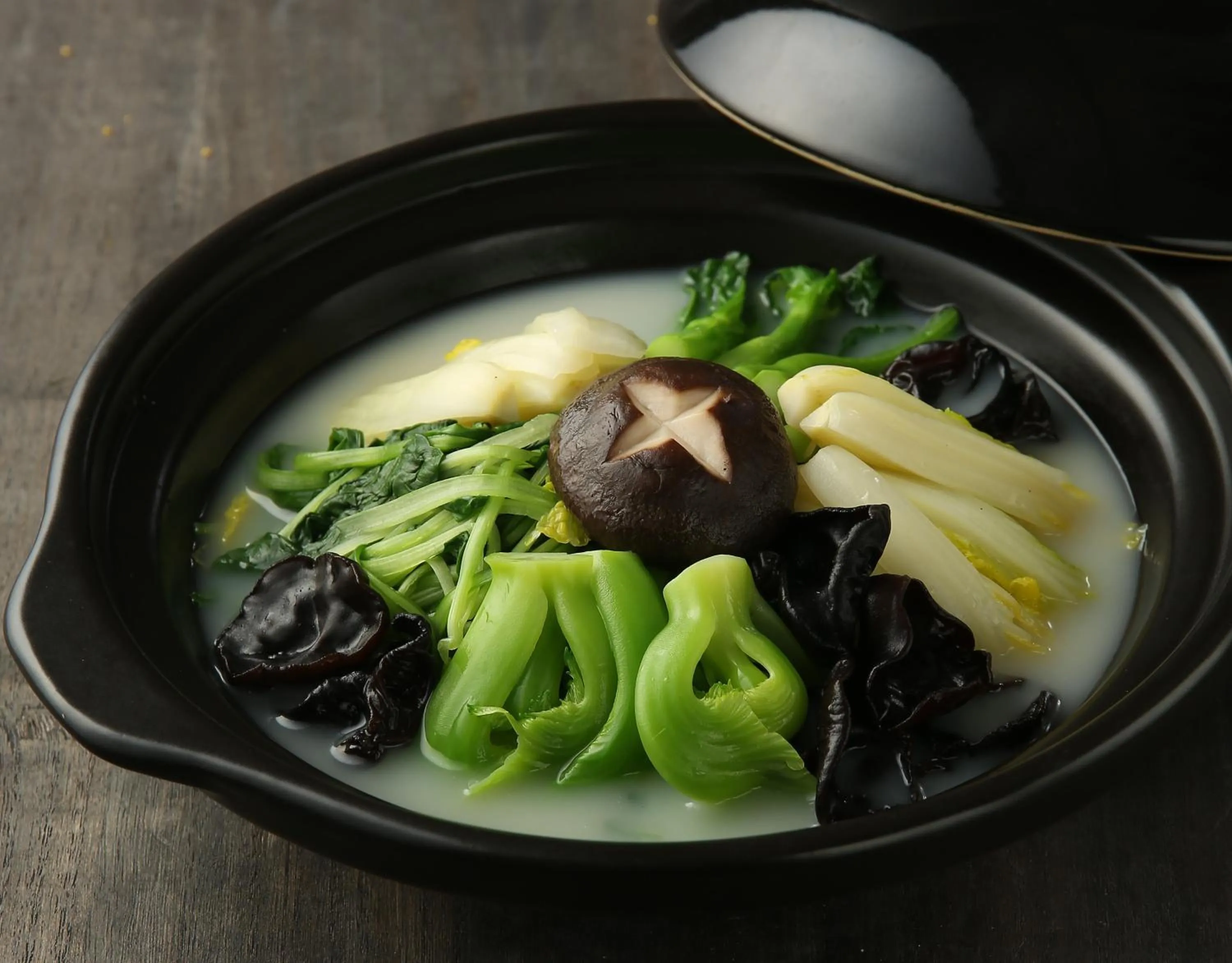 Restaurant/places to eat in Holiday Inn Beijing Shijingshan Parkview by IHG