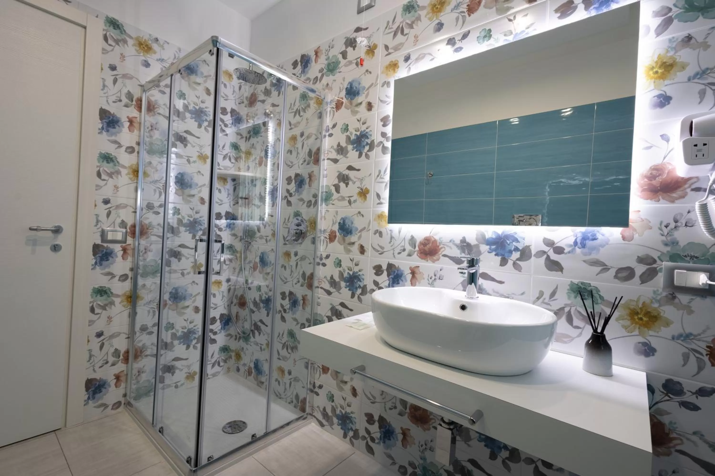 Shower, Bathroom in Rosy's House