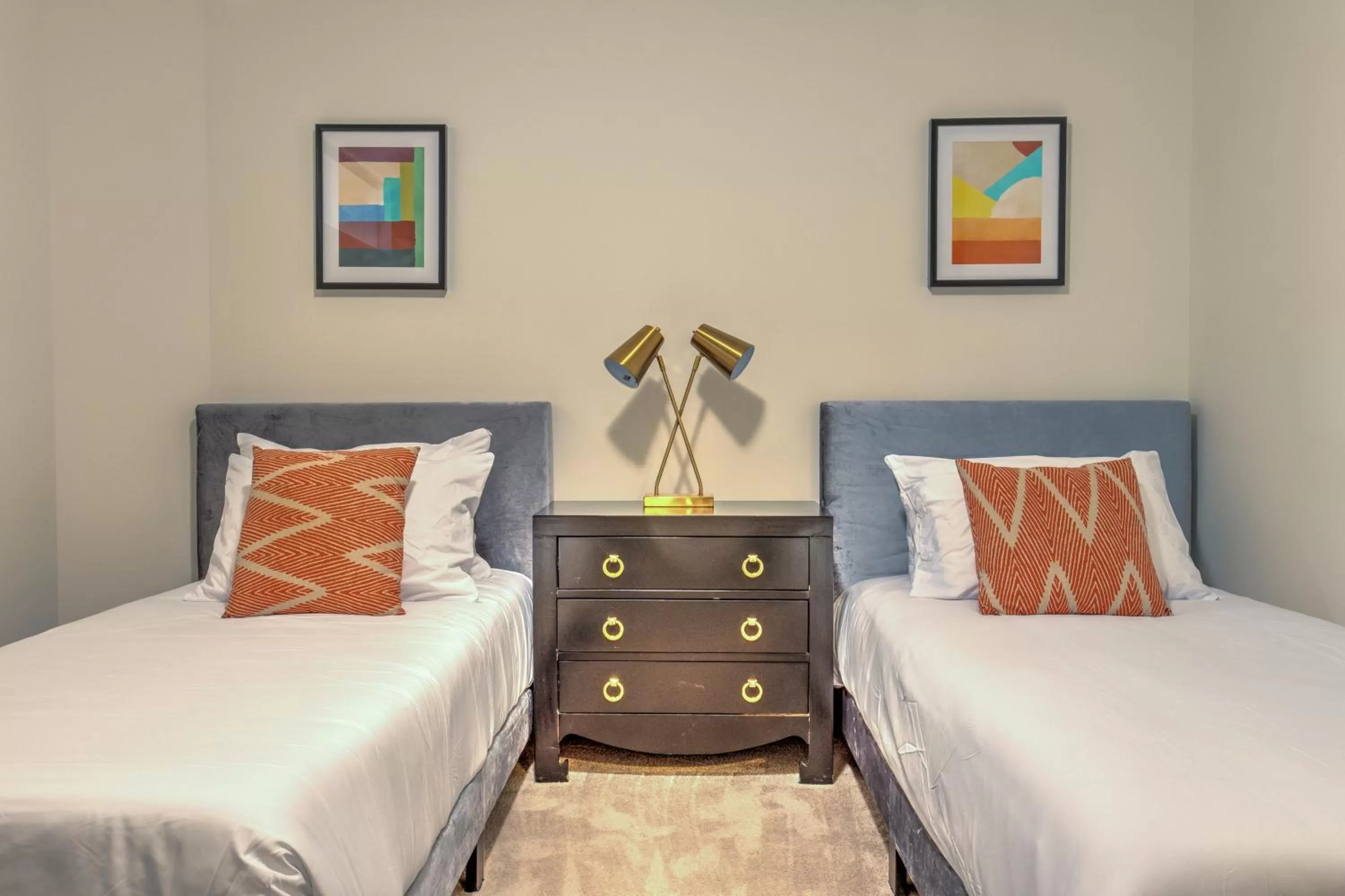 Bed in Kasa Central West End St Louis