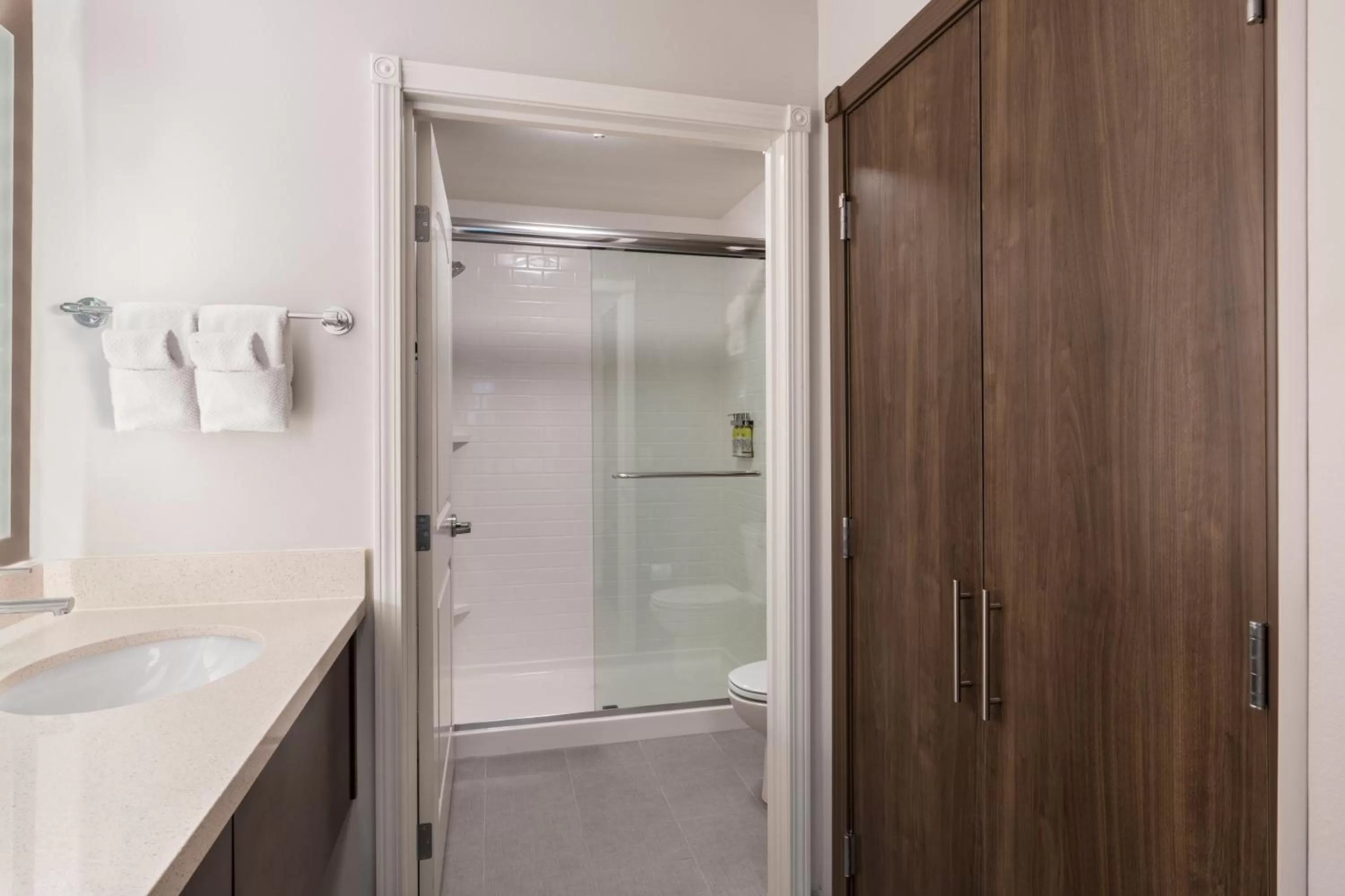 Photo of the whole room in Staybridge Suites Anchorage by IHG