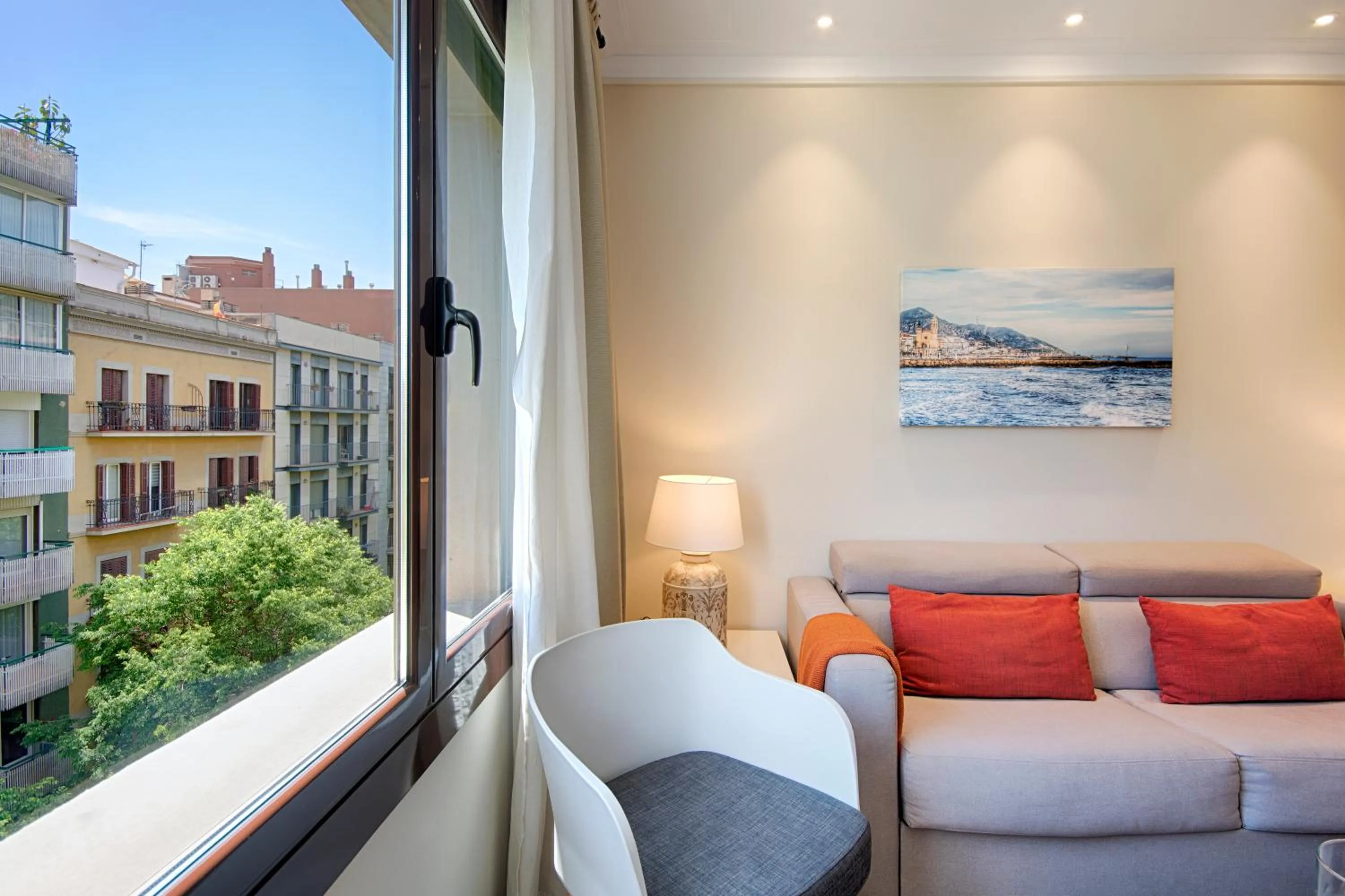 TV and multimedia in Eixample Building Apartments by Mercedes Heritage