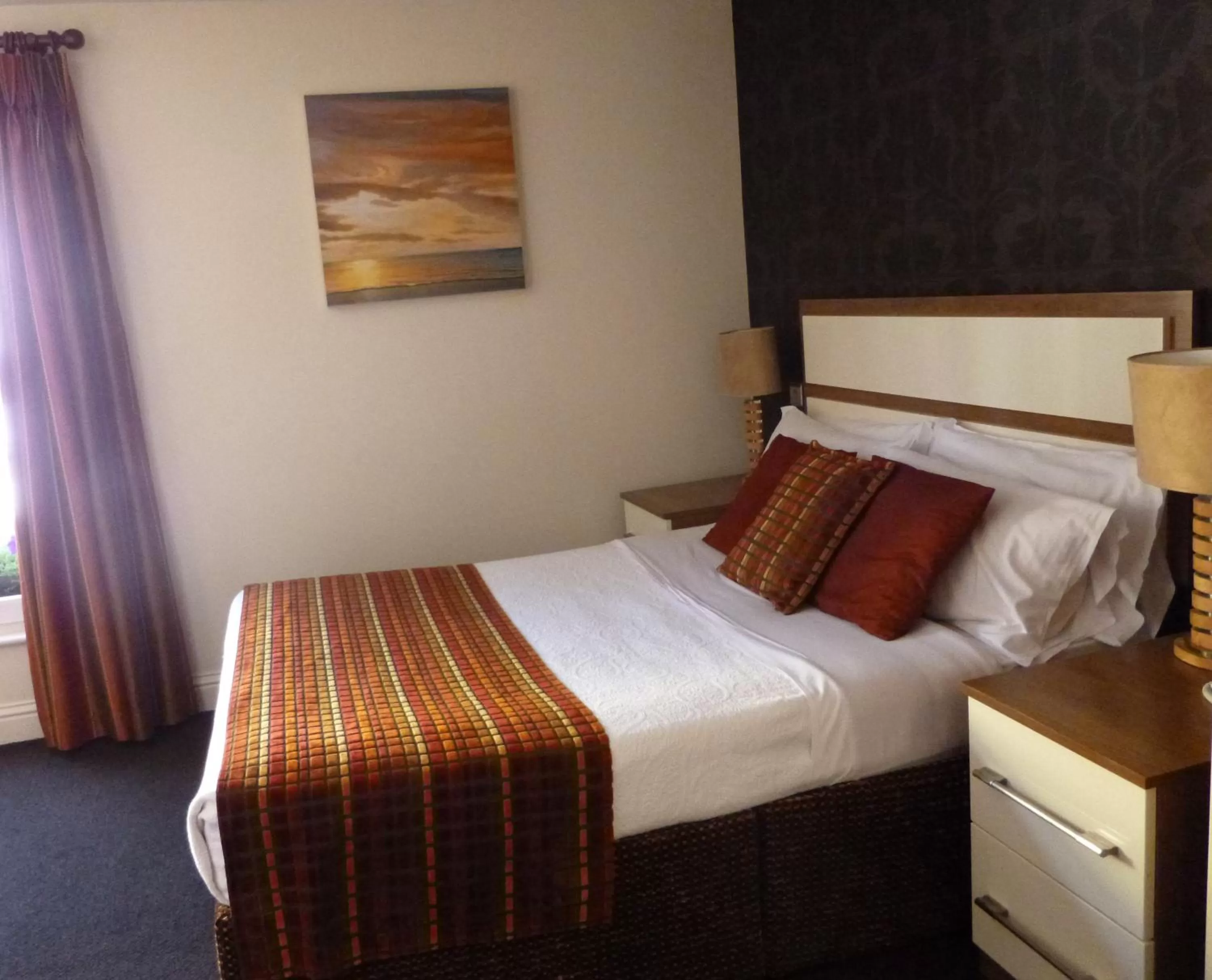 Photo of the whole room, Bed in The White Lady Hotel