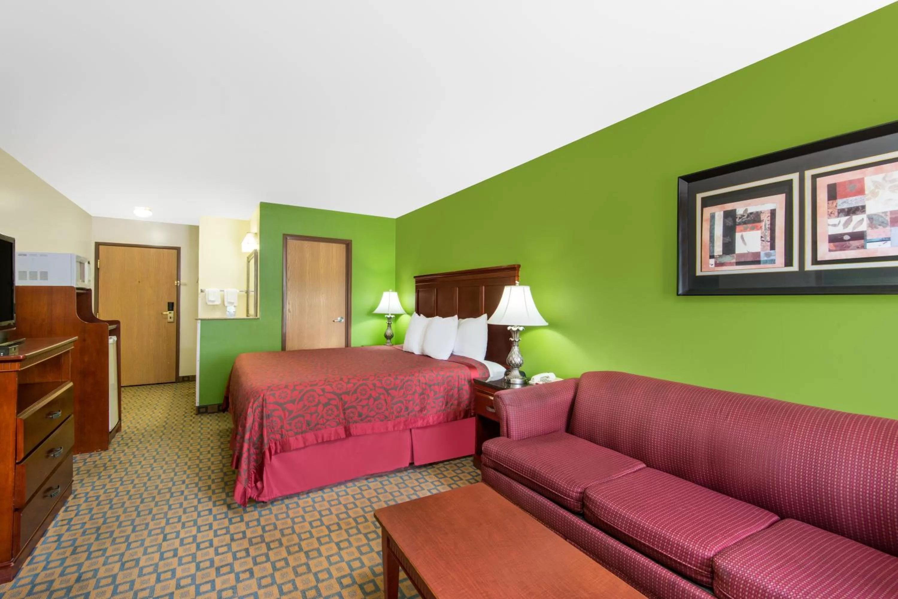 Bed in Days Inn & Suites by Wyndham Wichita