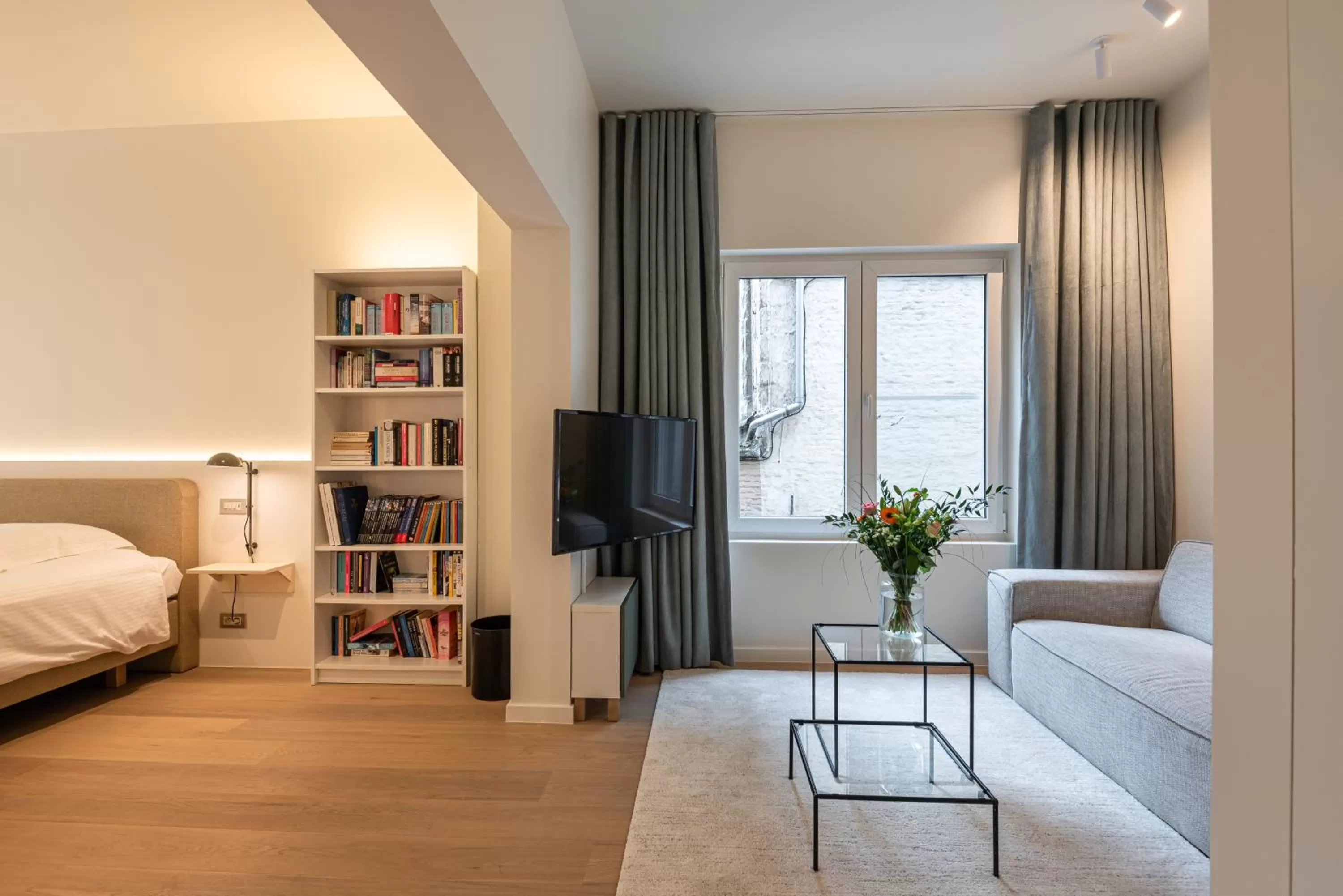 TV and multimedia, Bed in Gepetto's - Beautiful stay in the Historic centre of Ghent -