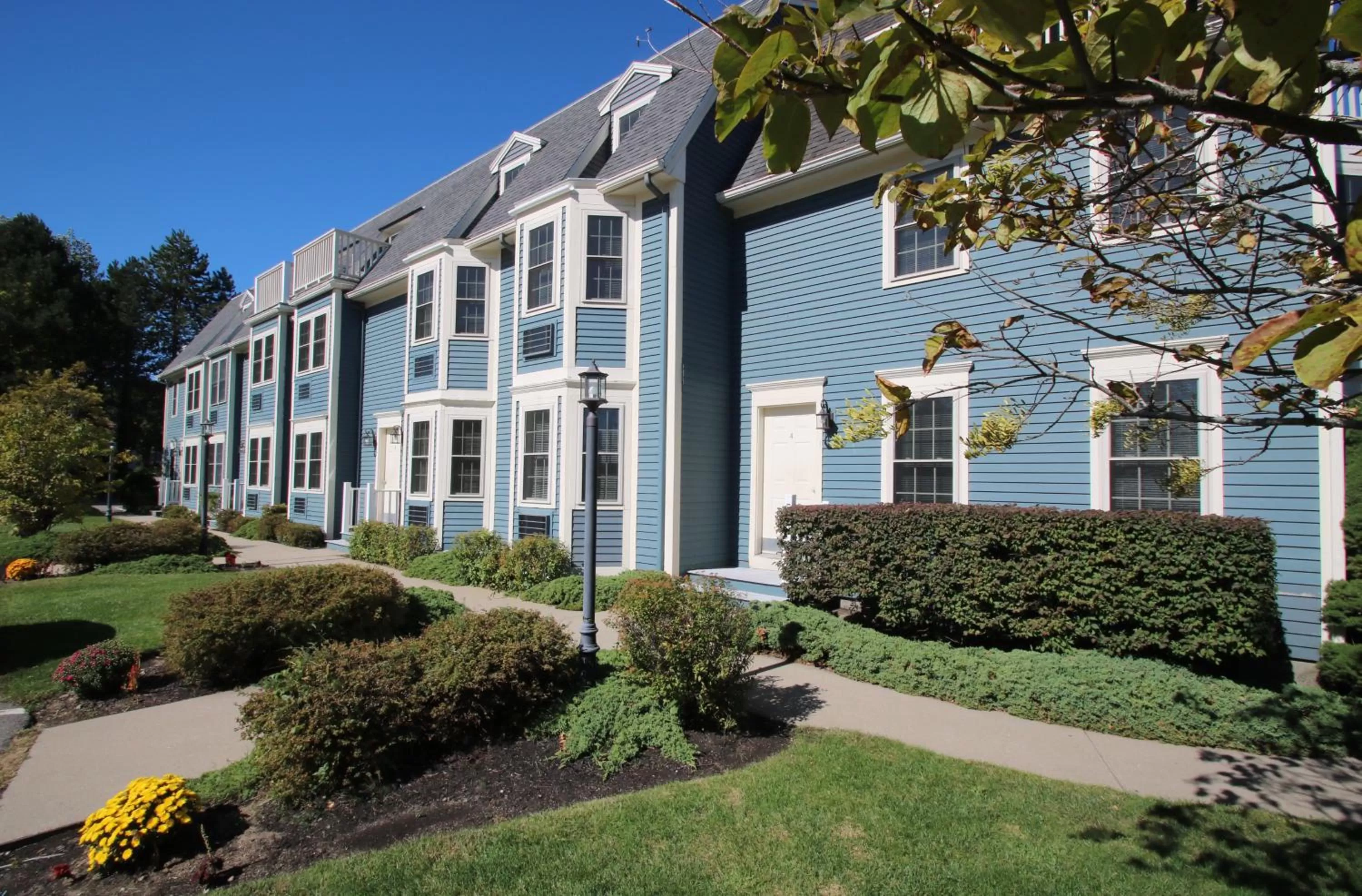 Property building in Seacastles Resort