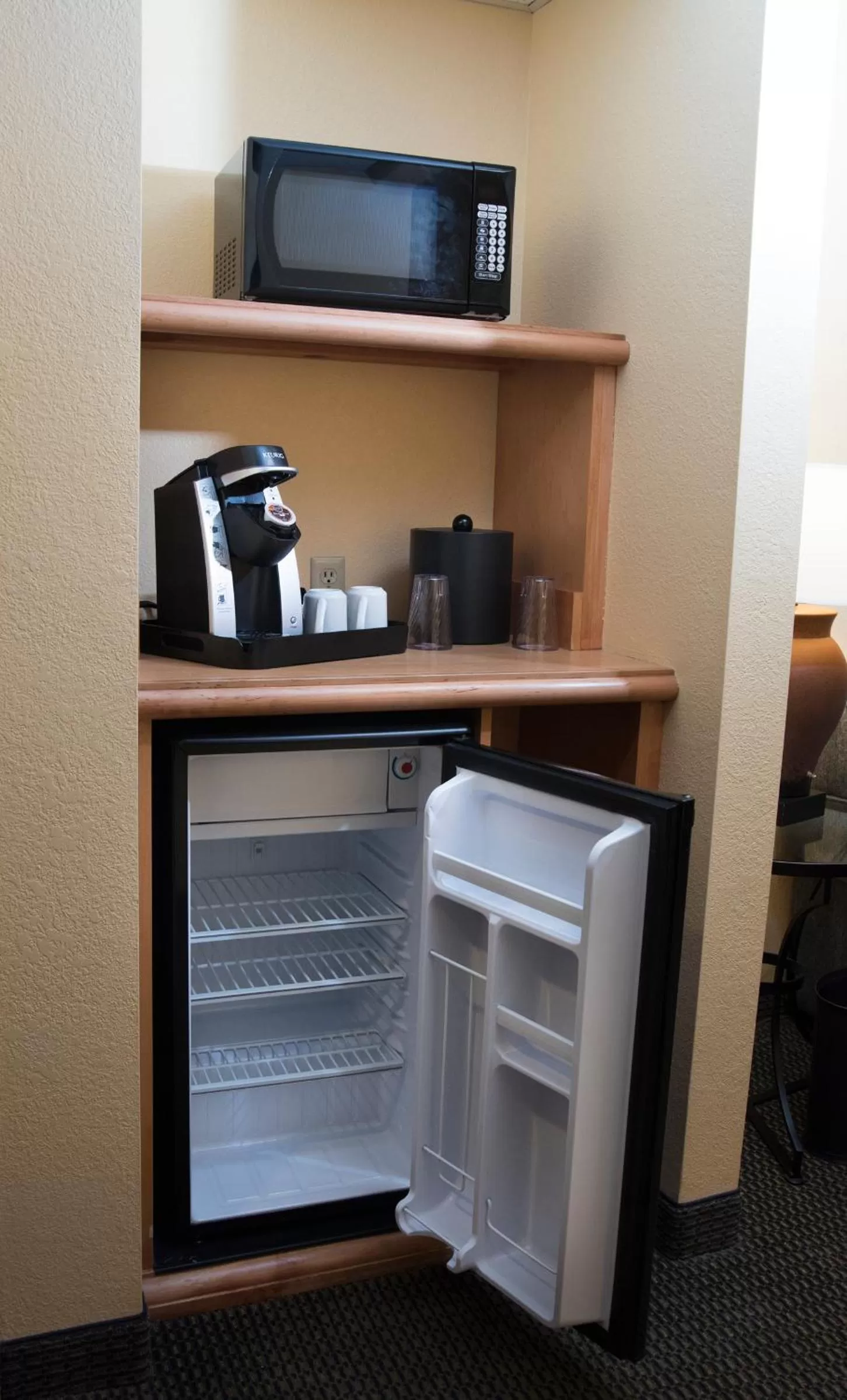 Coffee/tea facilities in The Landing Hotel