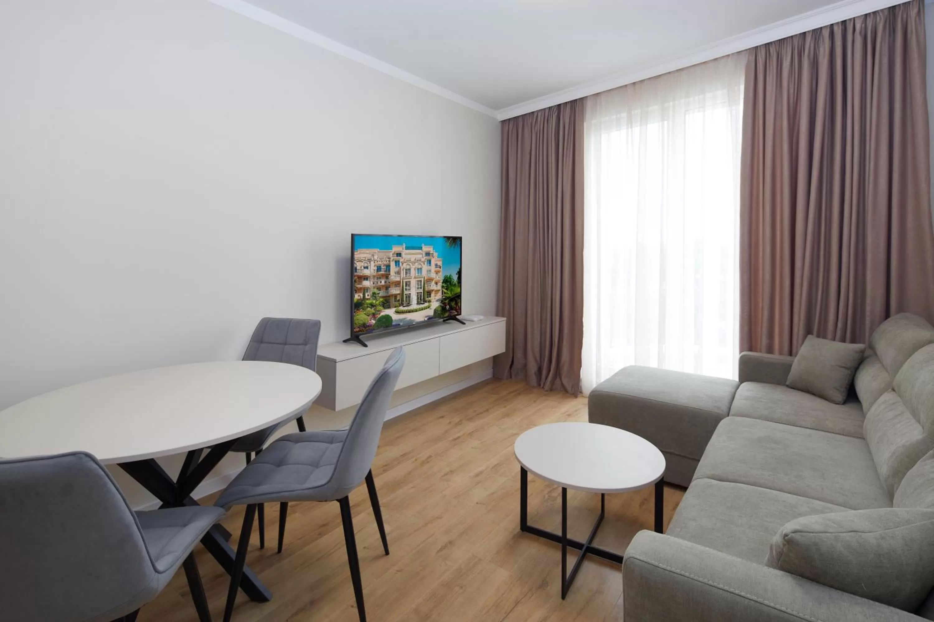 Communal lounge/ TV room in Bellicity Apart Complex