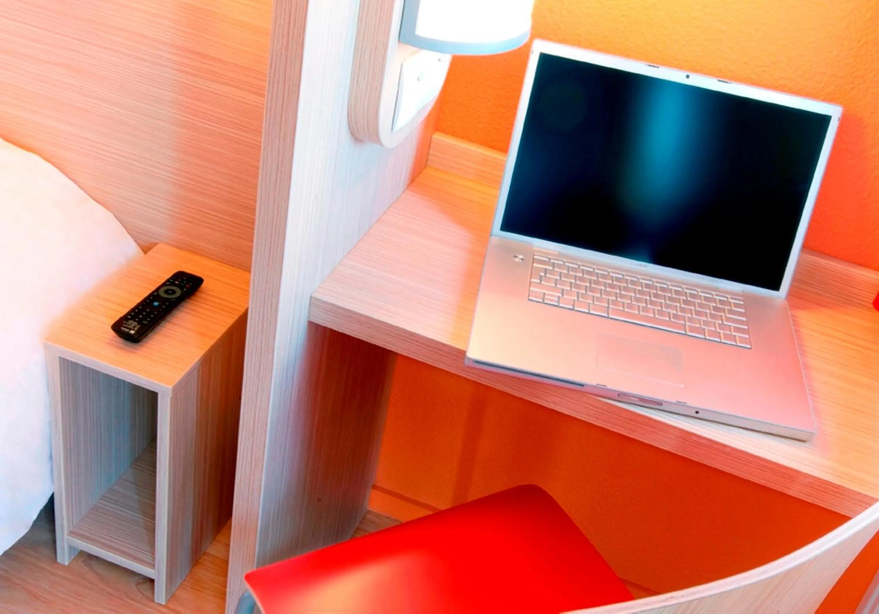 Seating area in Premiere Classe Bordeaux Sud - Pessac Becquerel