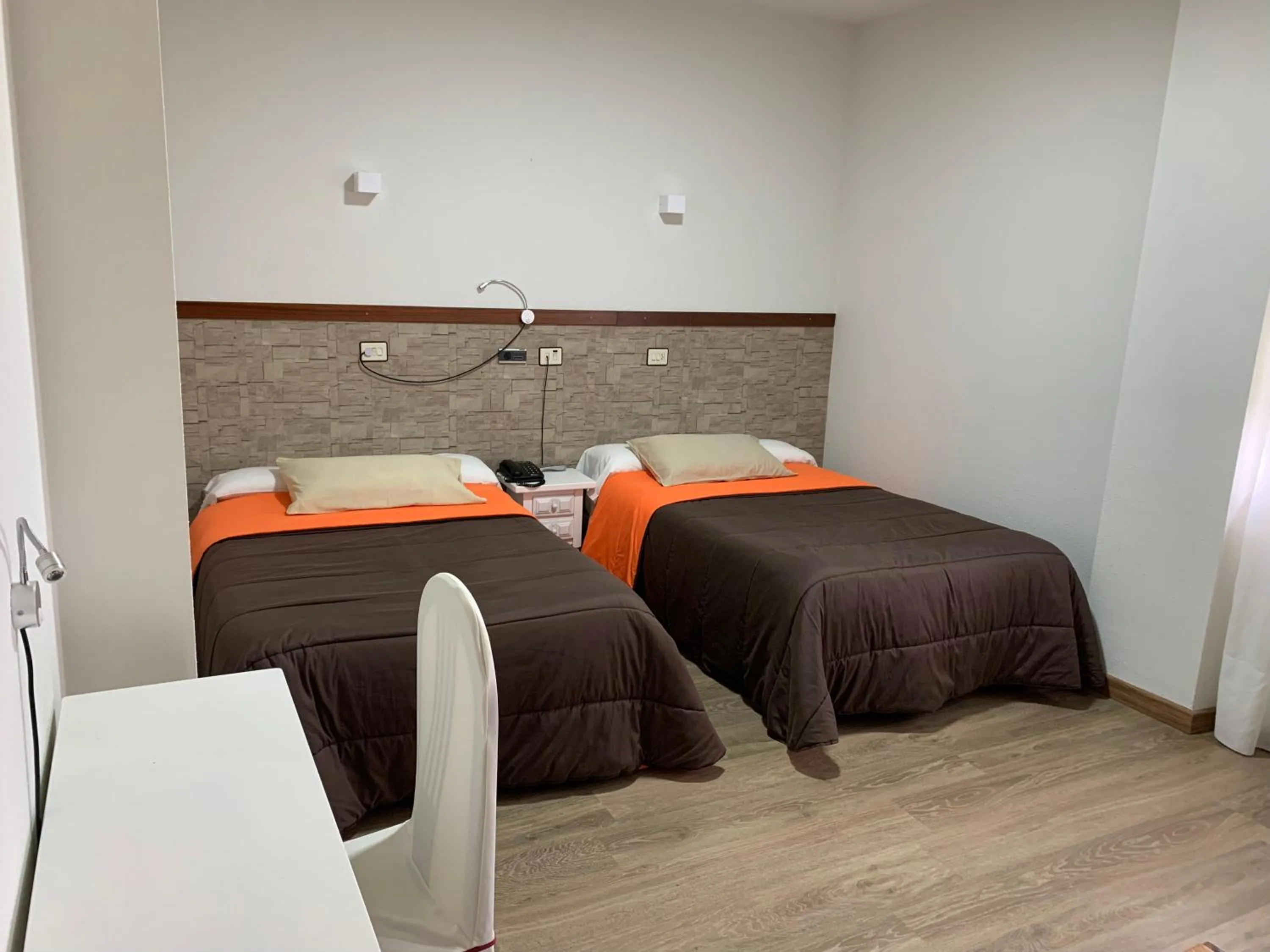 Bedroom, Bed in Hotel Los Olmos