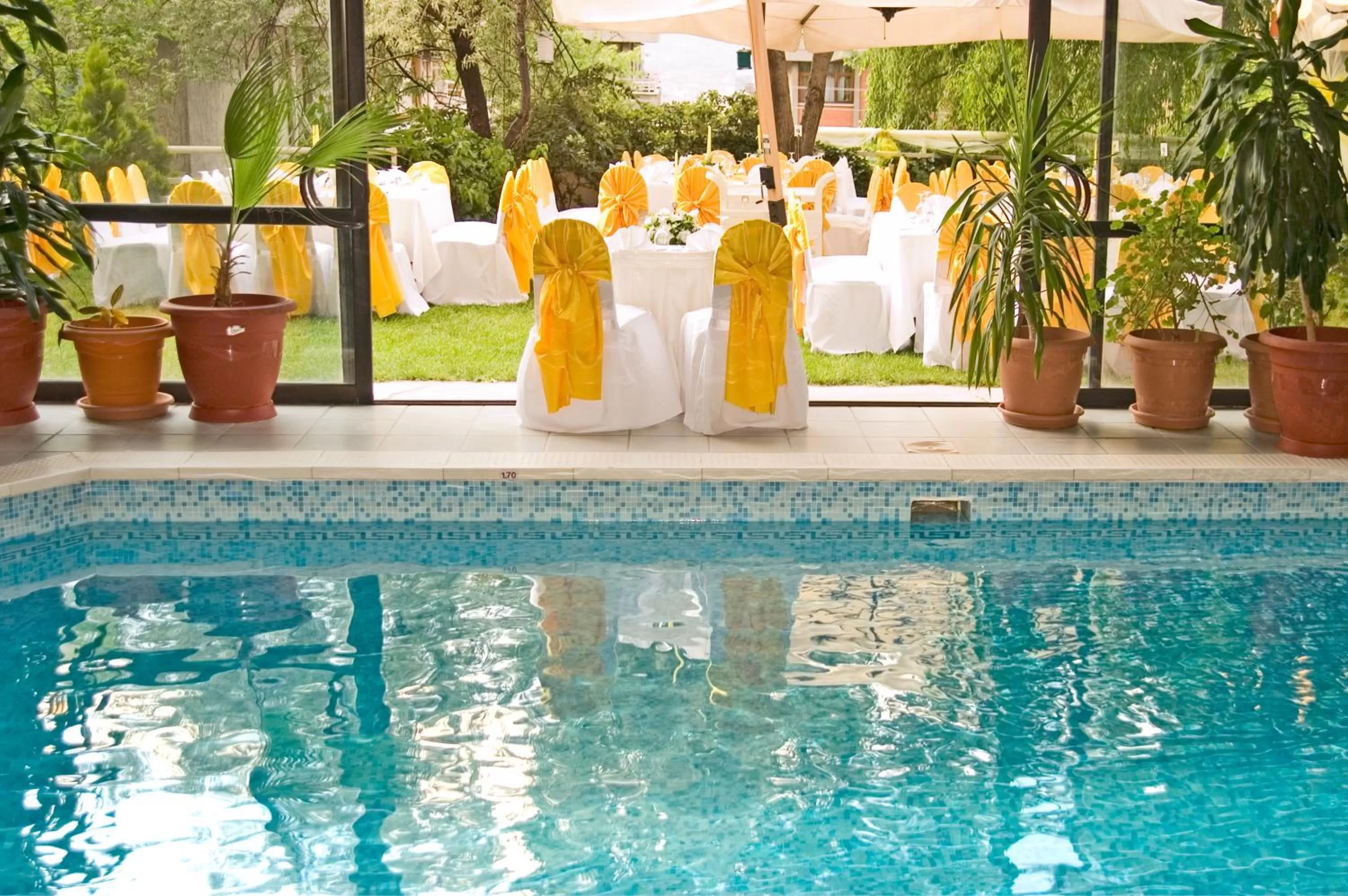 Garden in Apart Hotel Best