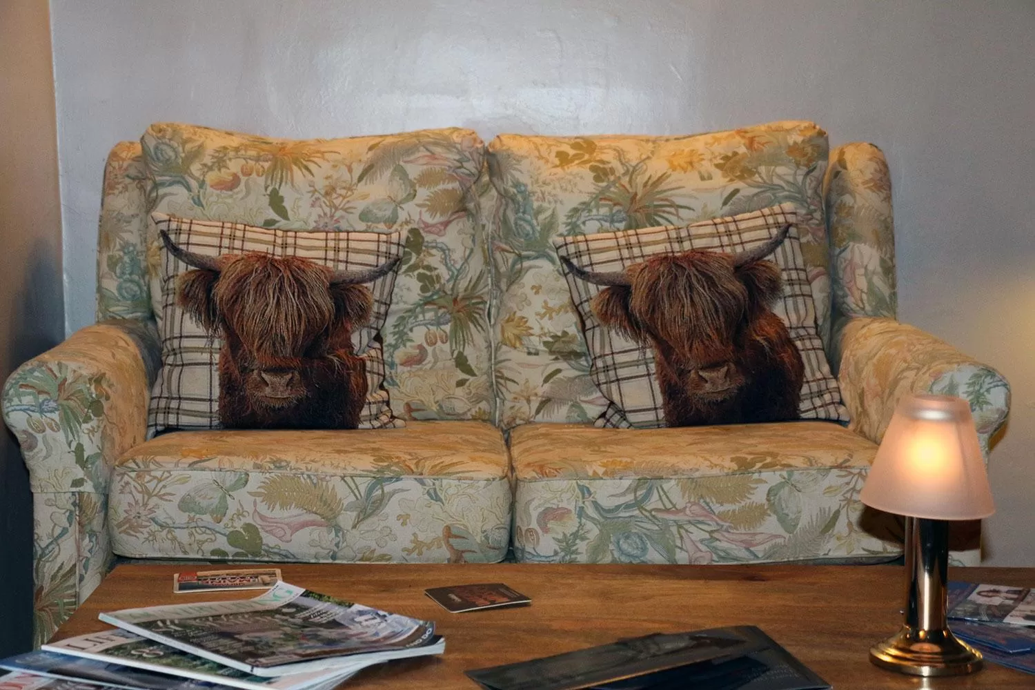 Living room in The Horse & Groom
