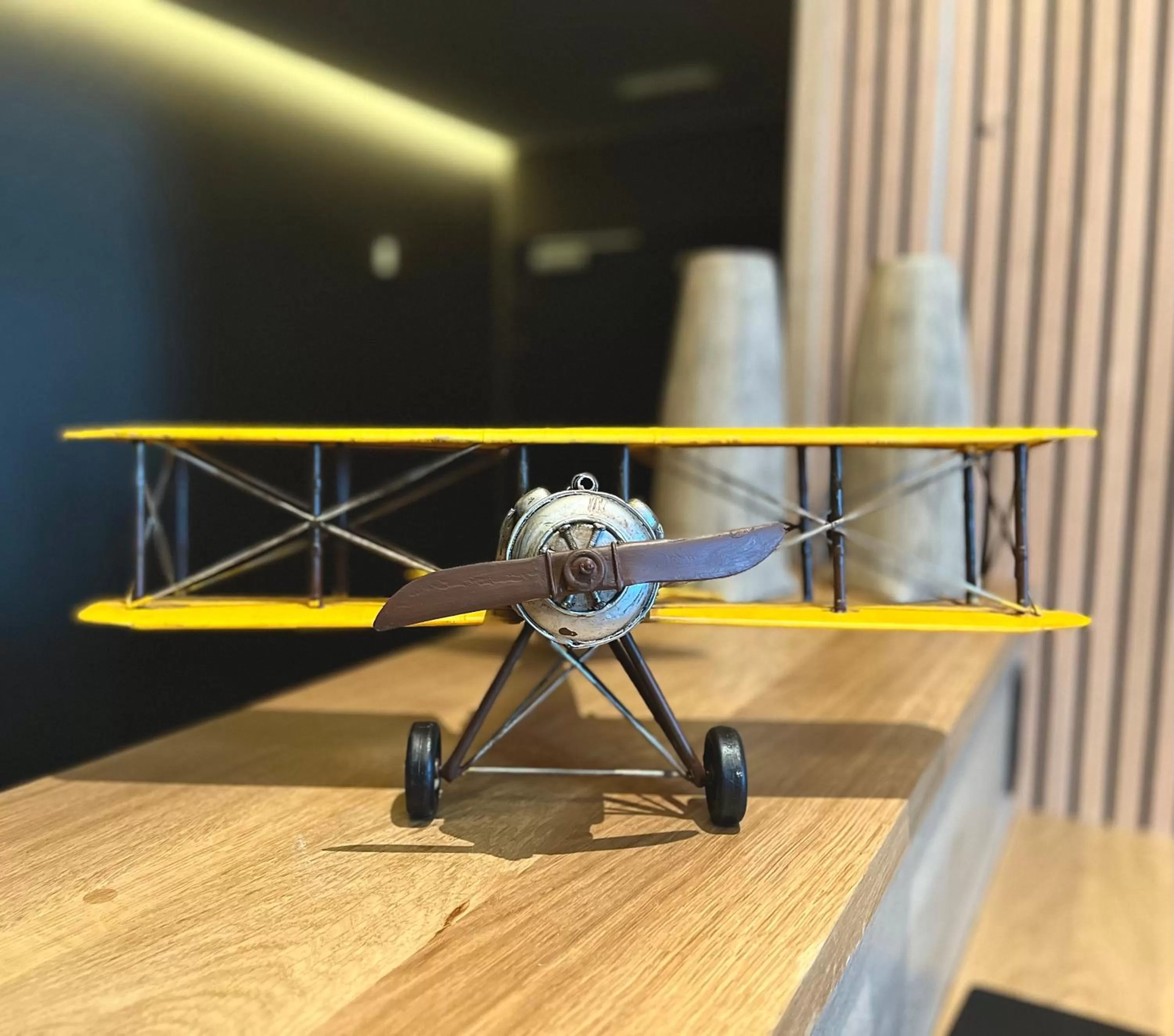 Decorative detail in Hotel Le 830 Namur