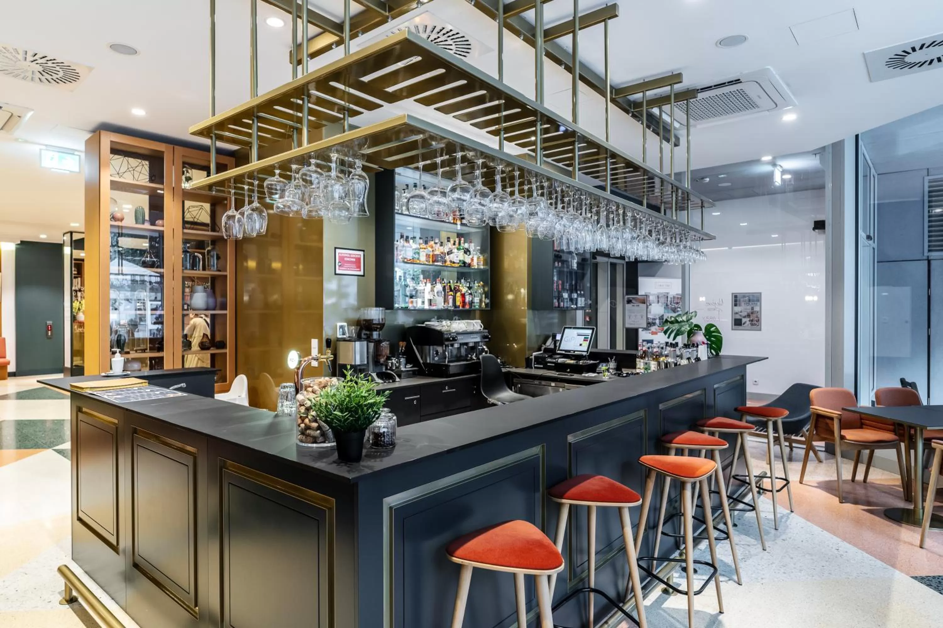 Lobby or reception in Hotel Altus Poznań Old Town - Destigo Hotels