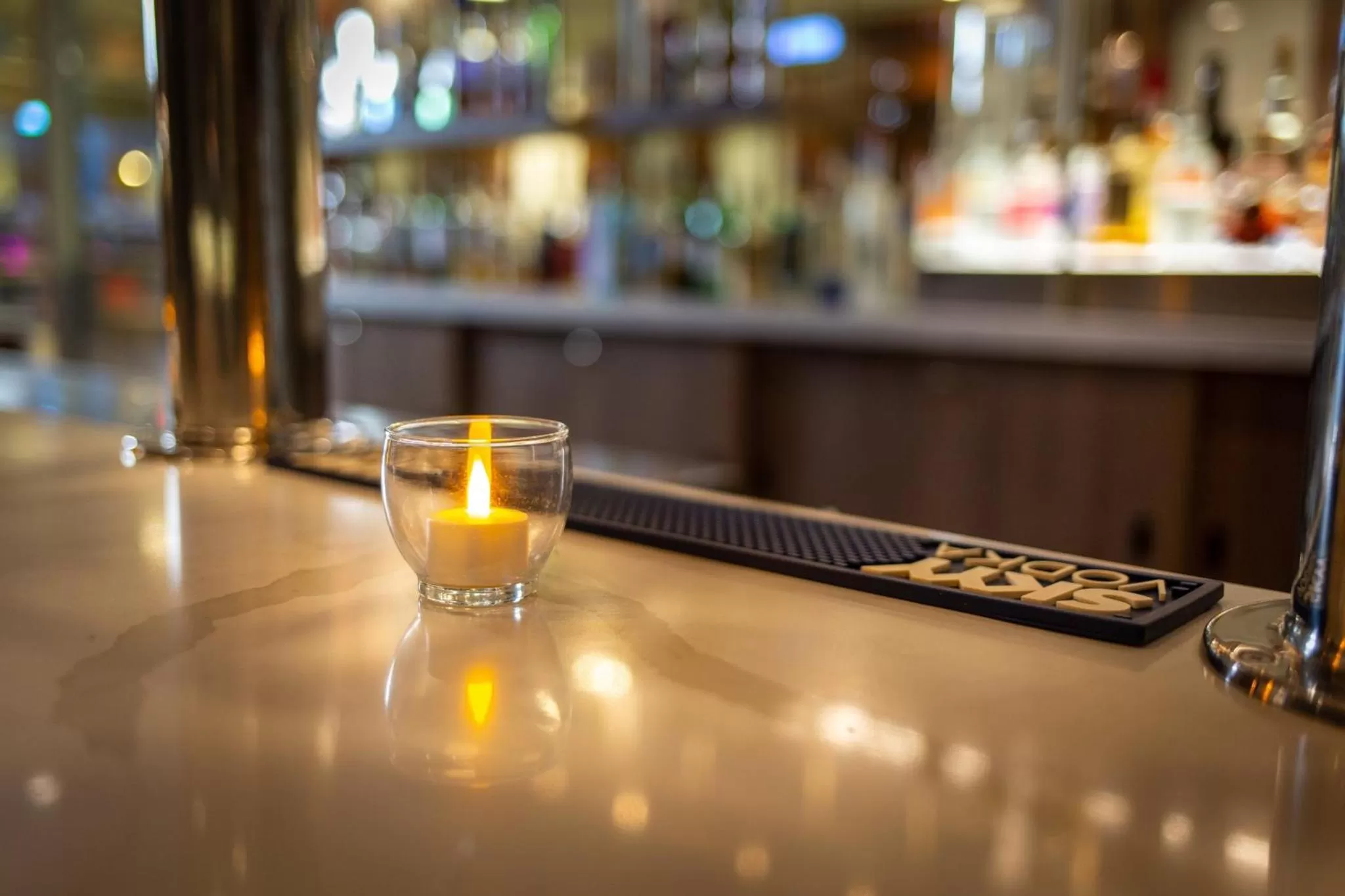 Restaurant/places to eat in Holiday Inn Toronto Downtown Centre by IHG