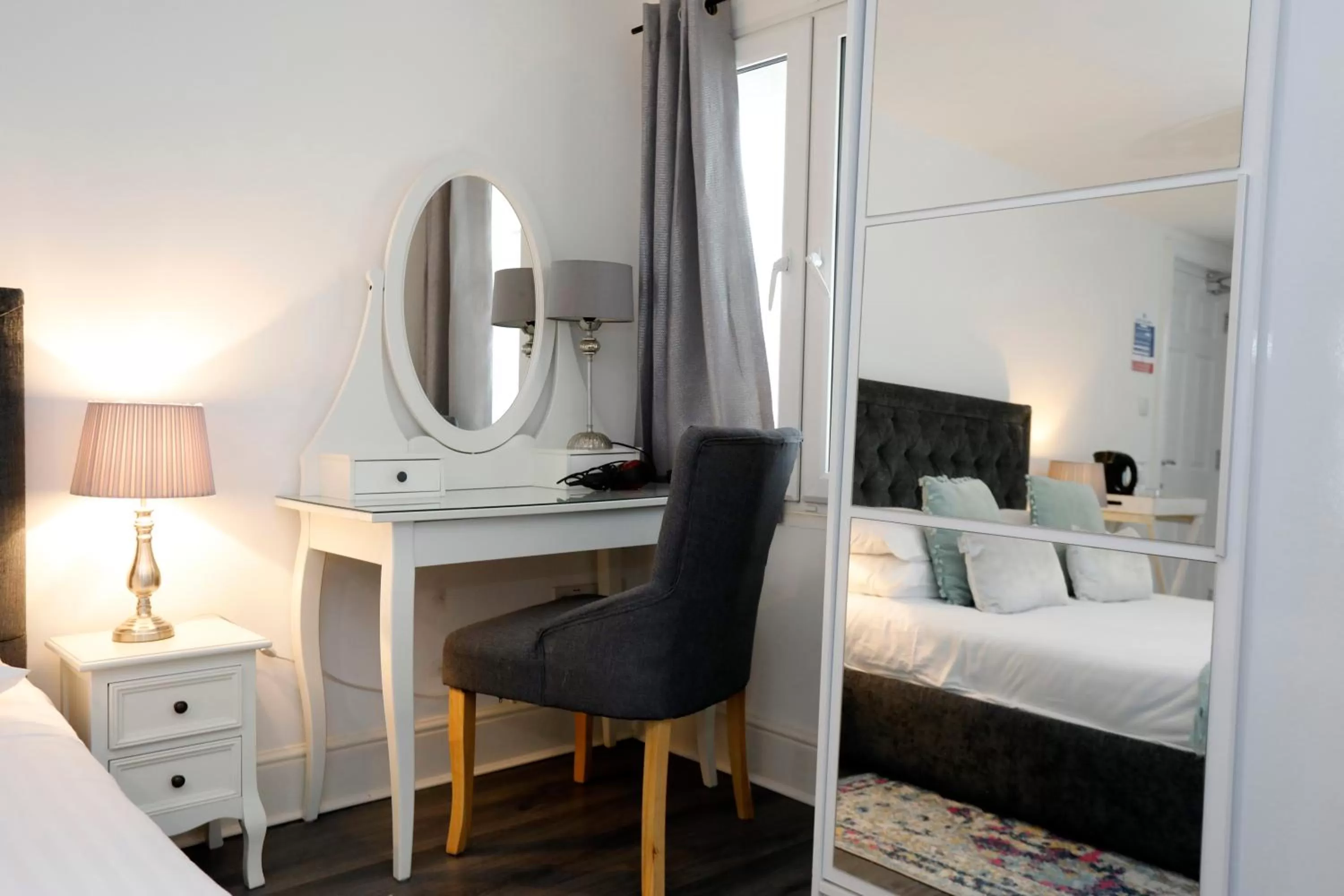 Bed in Bexley Village Hotel