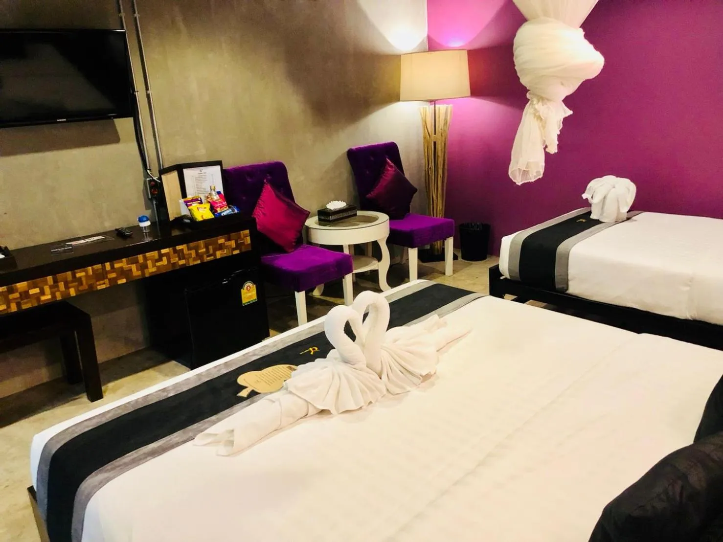 Bedroom, Bed in Thapae Loft