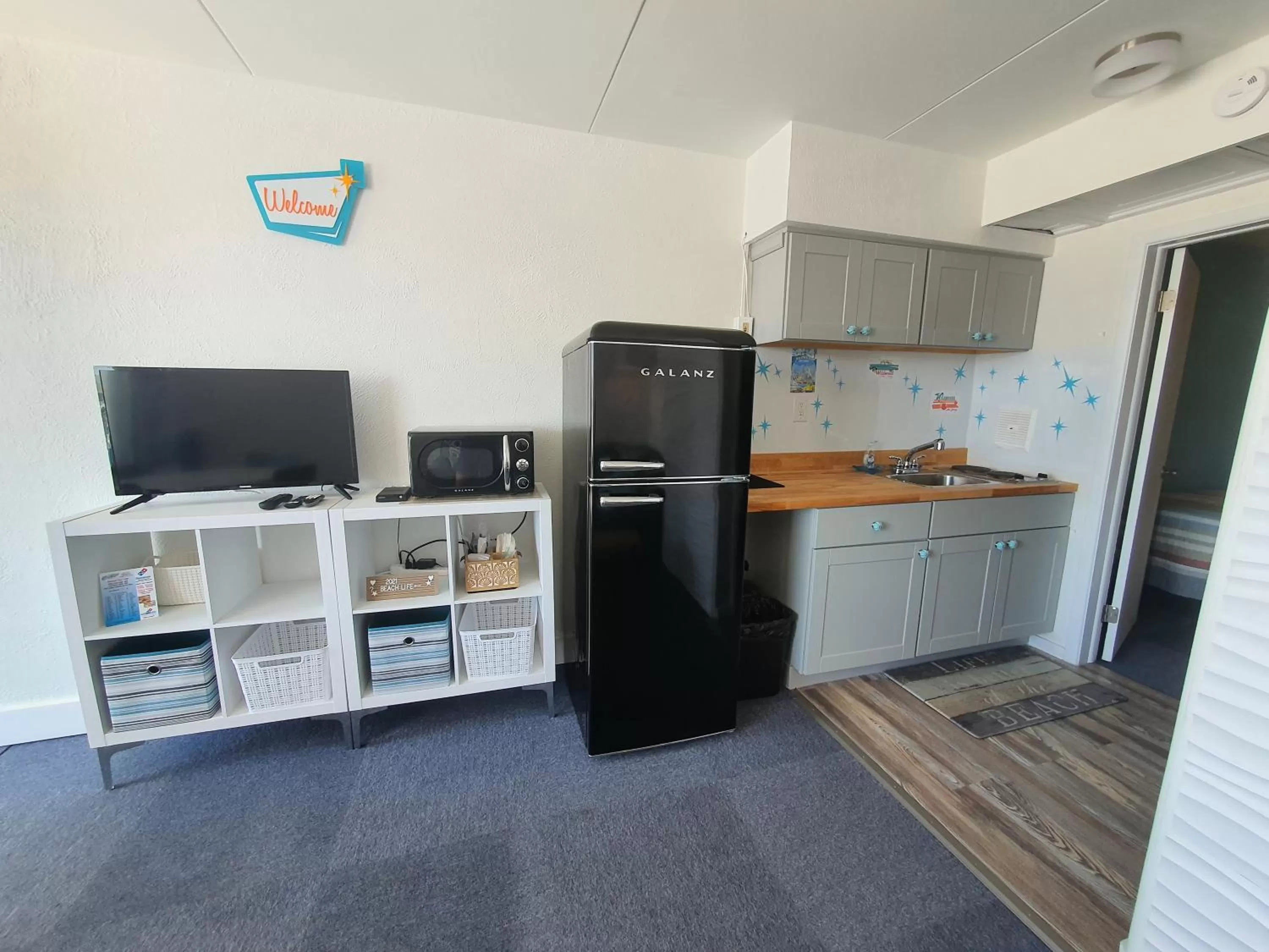 Kitchen/Kitchenette in Cara Mara Resort