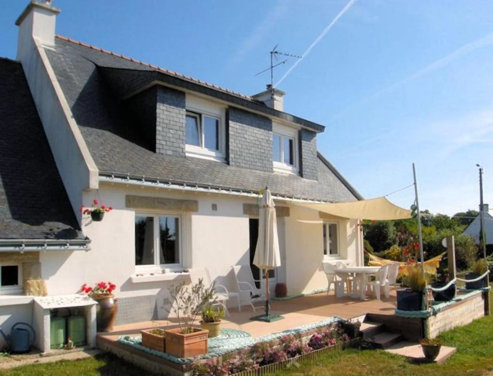 Property Building in Chambres d'hôtes de Pont C'Hoat