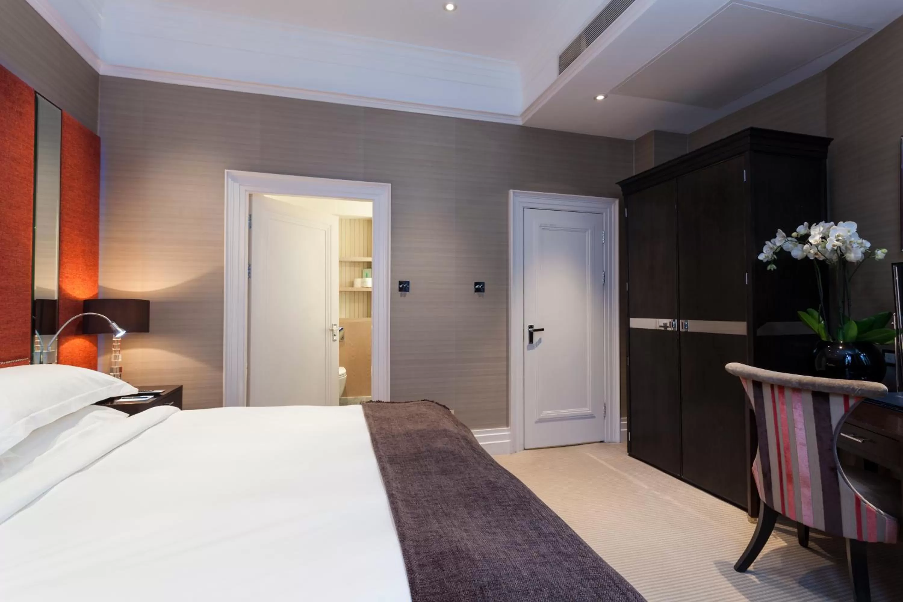 Bed in The Capital Hotel, Apartments & Townhouse - Small Luxury Hotels of The World