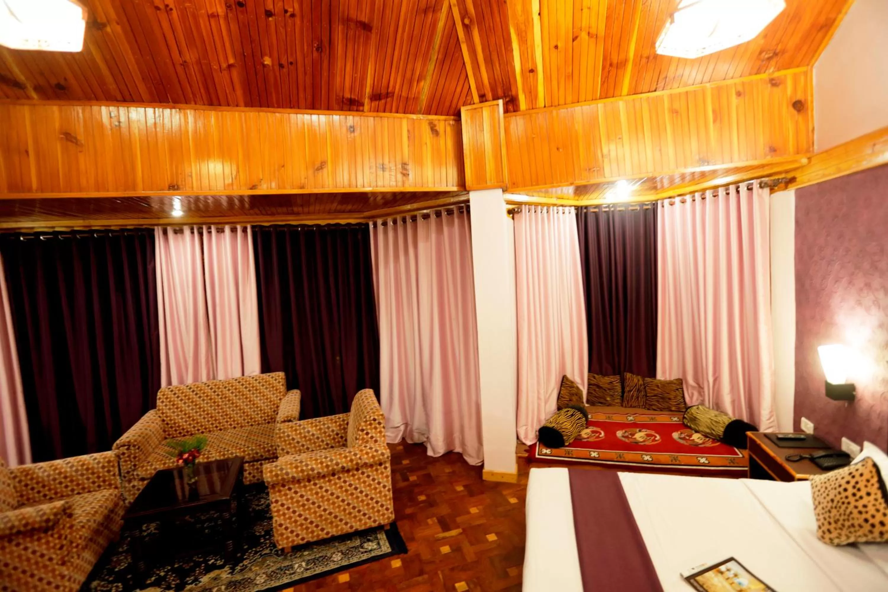 Seating Area in Snow Valley Resorts & Spa Manali