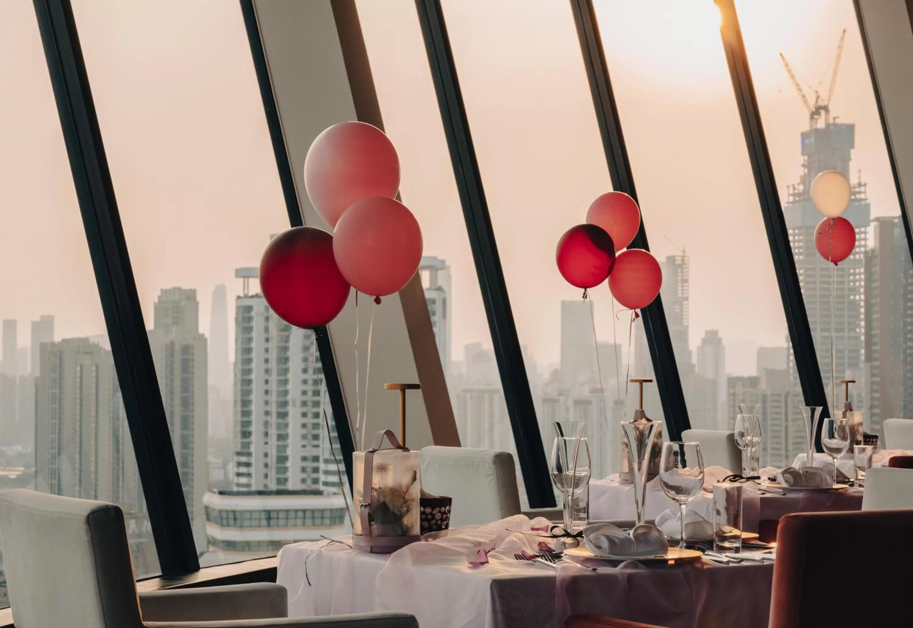 Restaurant/places to eat in Shangri-La Shenzhen - Nearby Luohu Border, Outdoor Swimming Pool