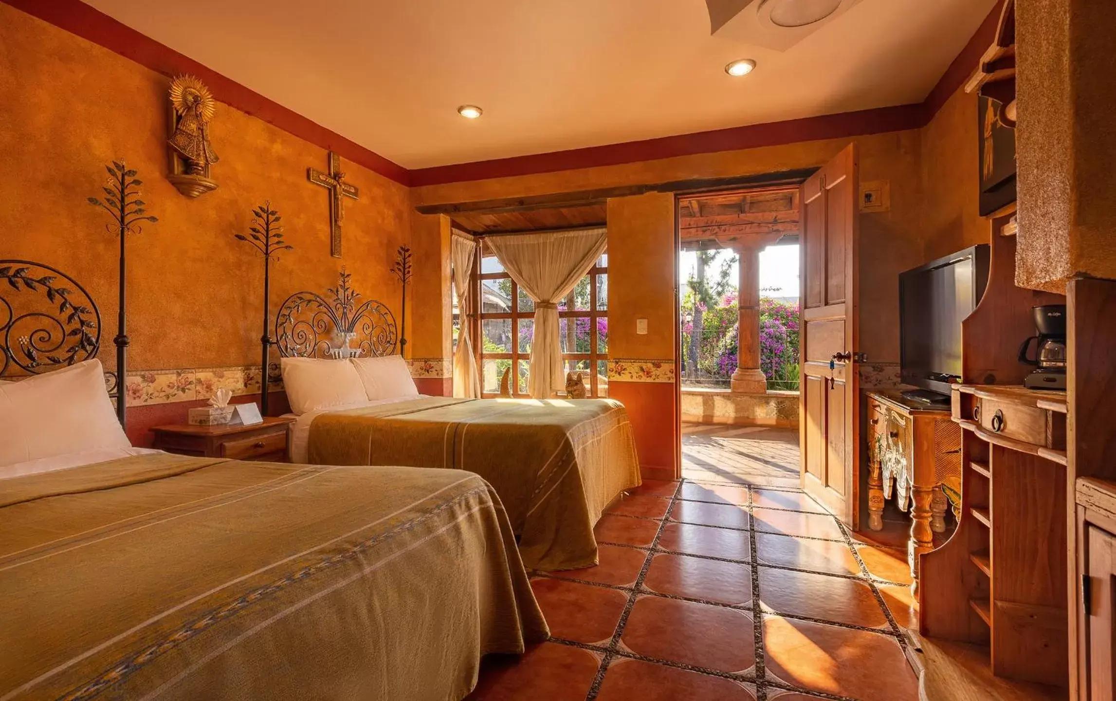 Standard Twin Room in Eco Hotel Ixhi Standard Twin Room in Eco Hotel Ixhi