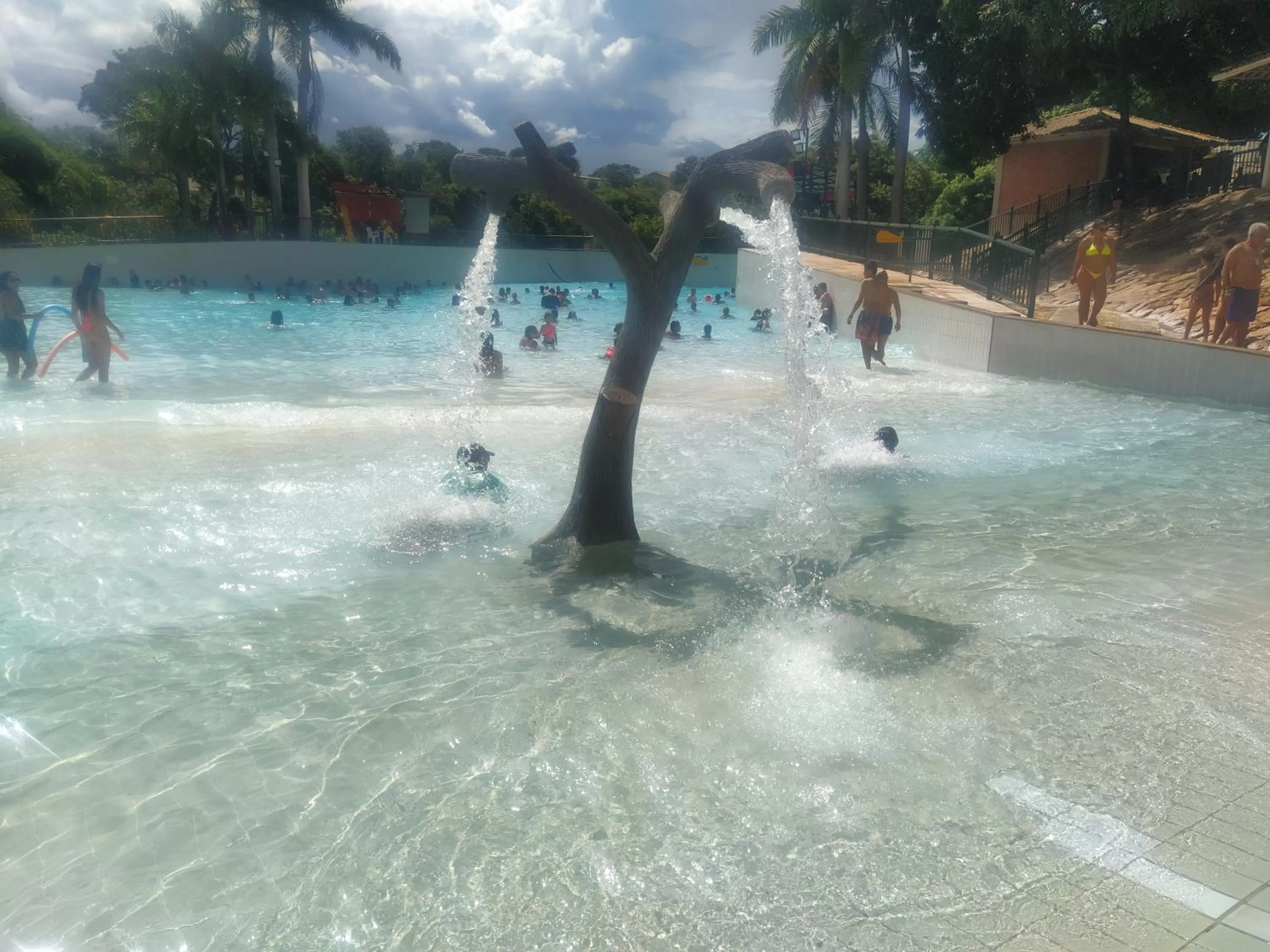 Spazzio Diroma Acqua e Splash Caldas novas, GRATIS PARK
