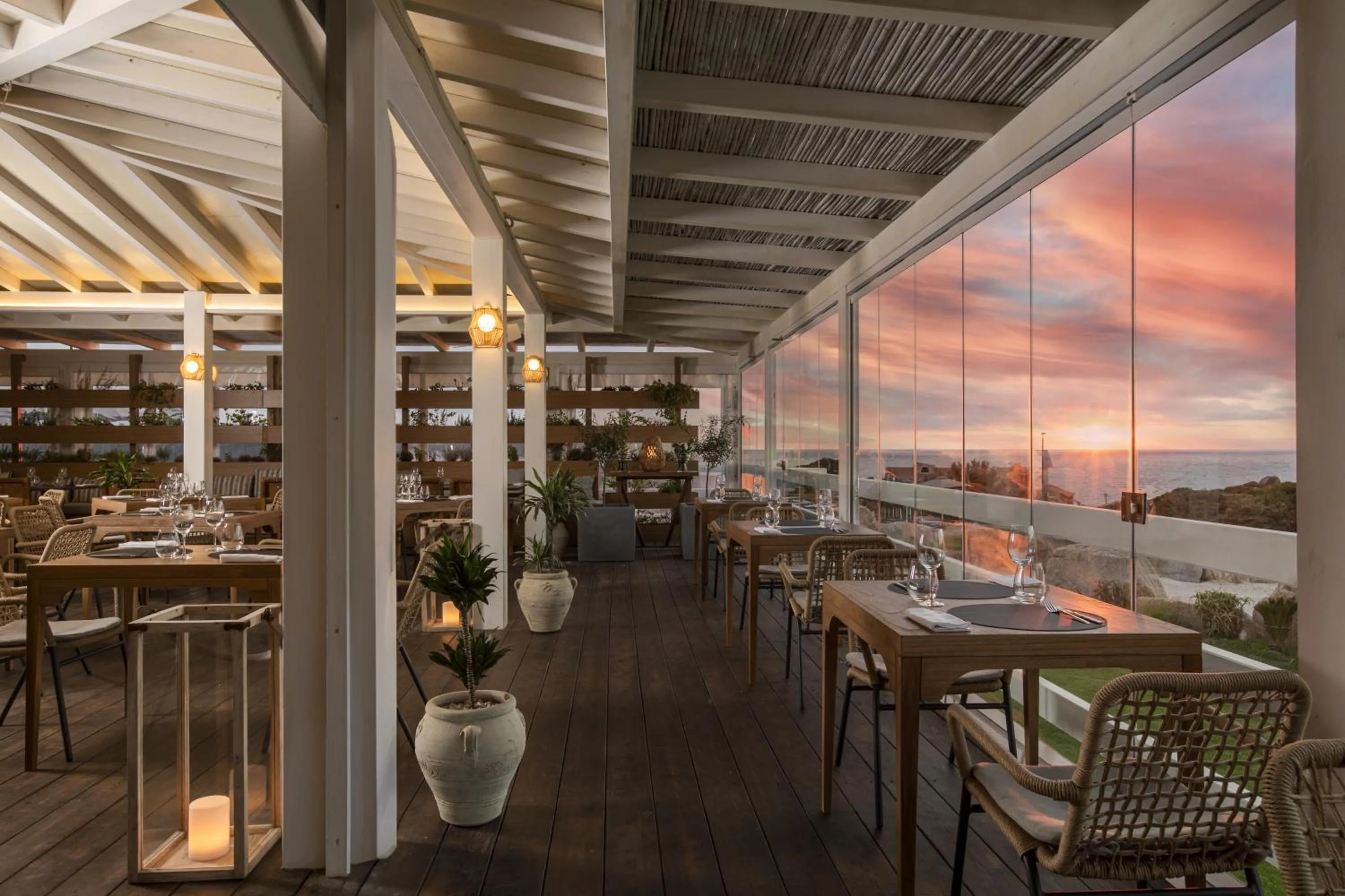 Restaurant/places to eat in Mangia's Santa Teresa Sardinia, Curio Collection by Hilton