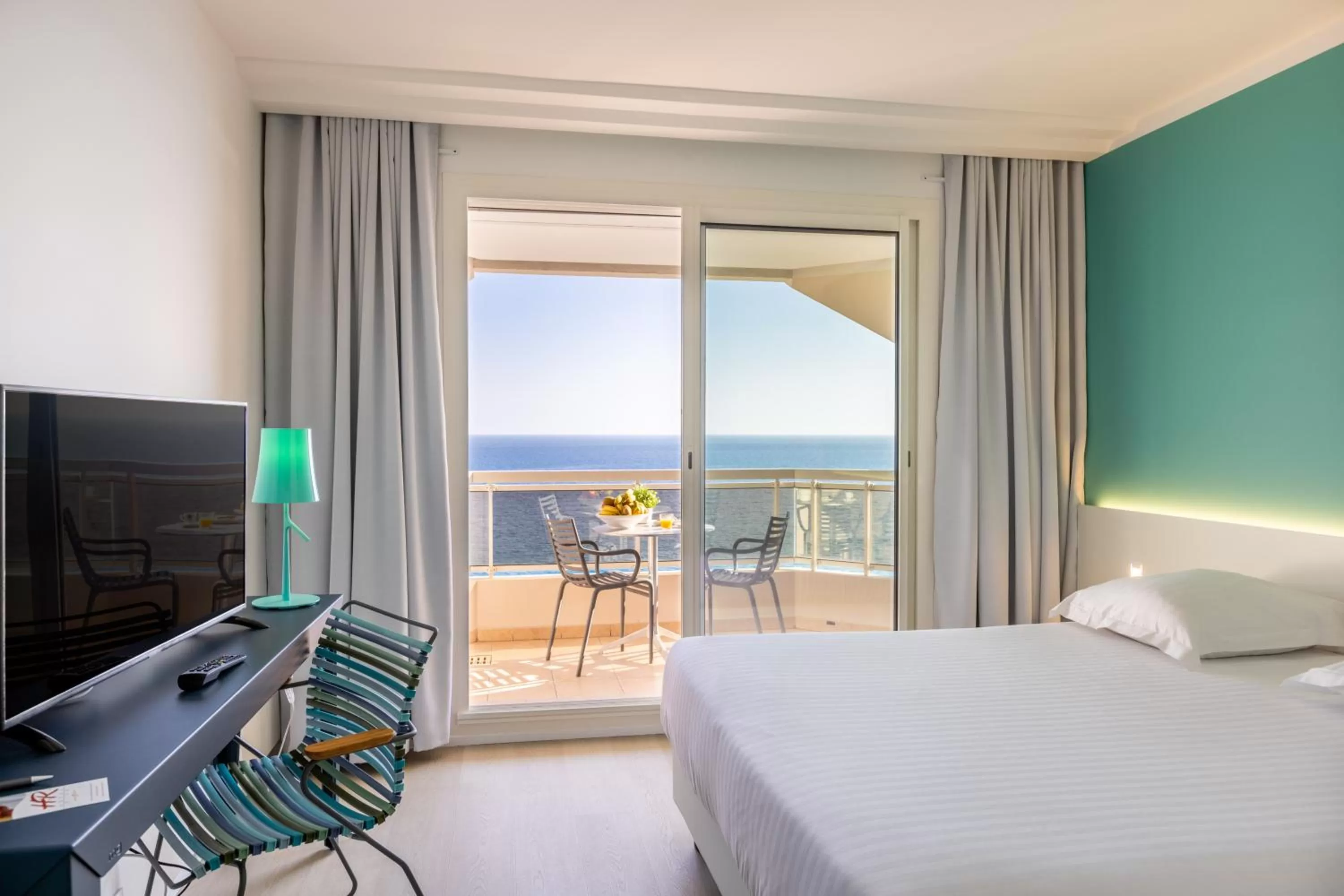 Bed in Hôtel Riva Art & Spa