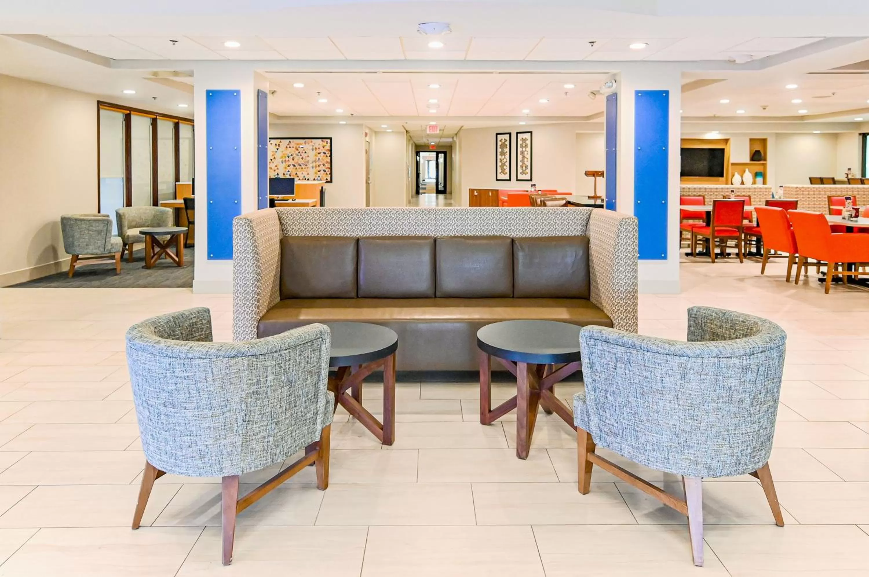 Property building in Holiday Inn Express Richmond Airport by IHG