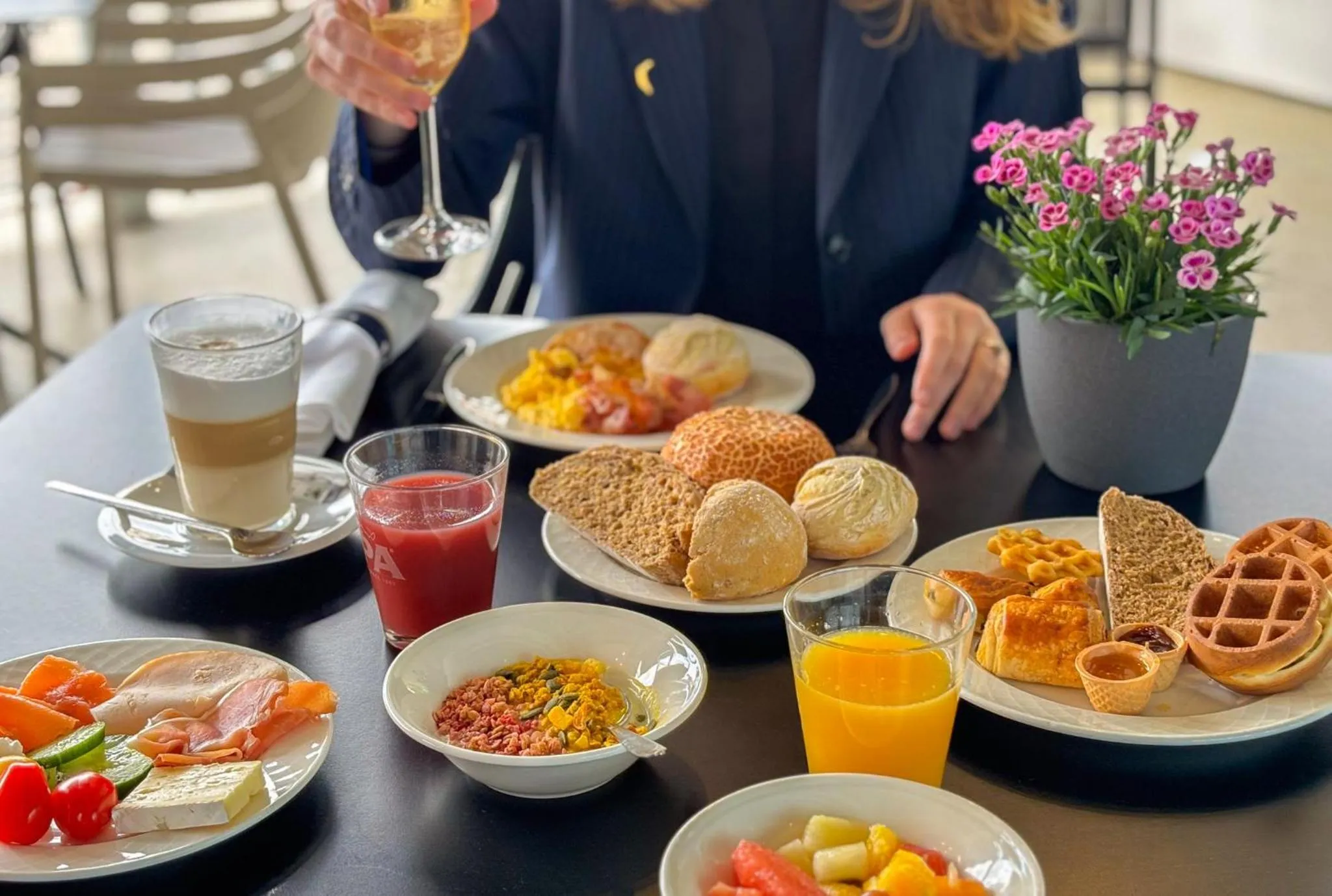 Breakfast in Radisson BLU Palace Hotel, Spa