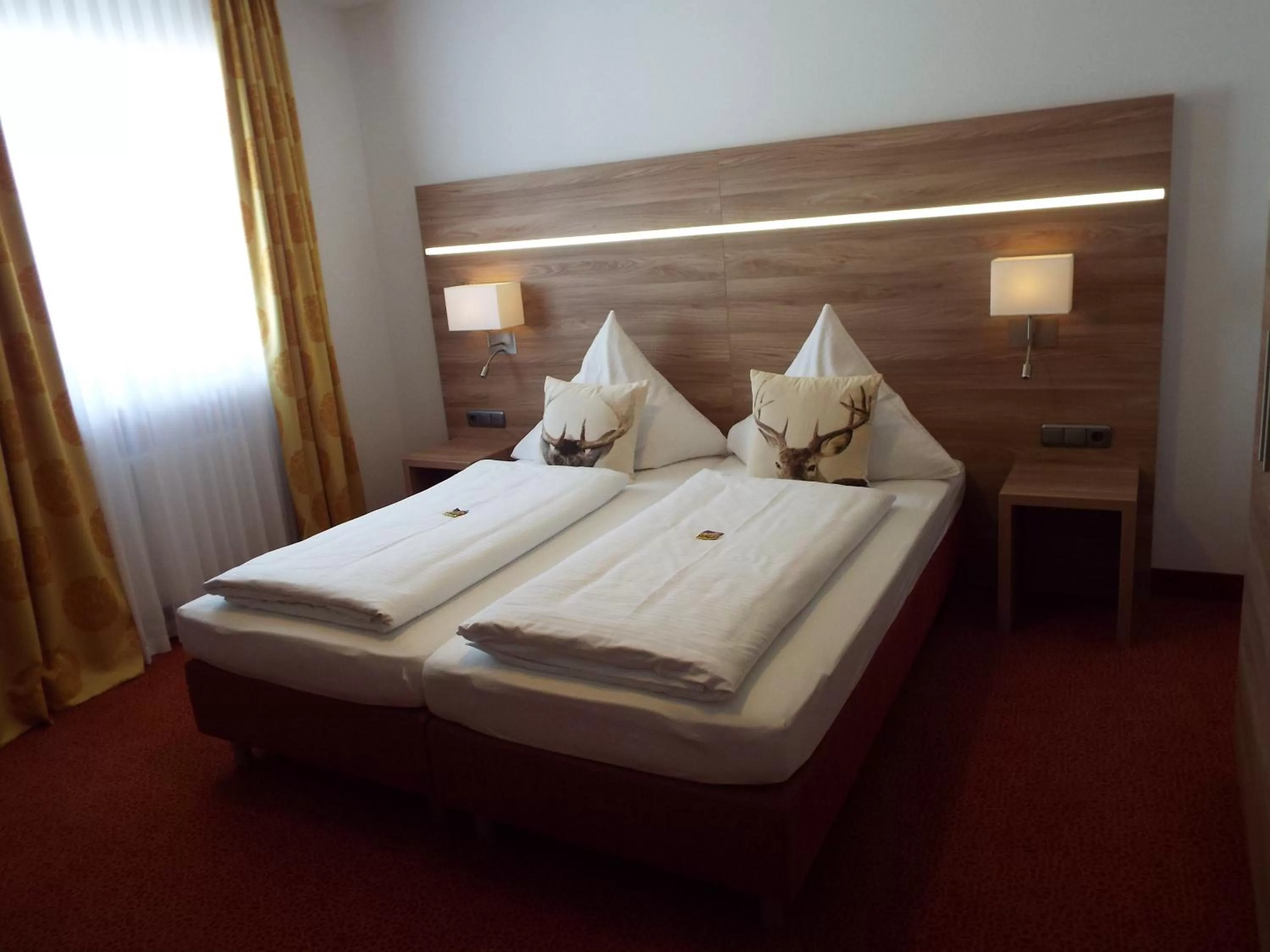 Day, Bed in Hotel Isartaler Hof