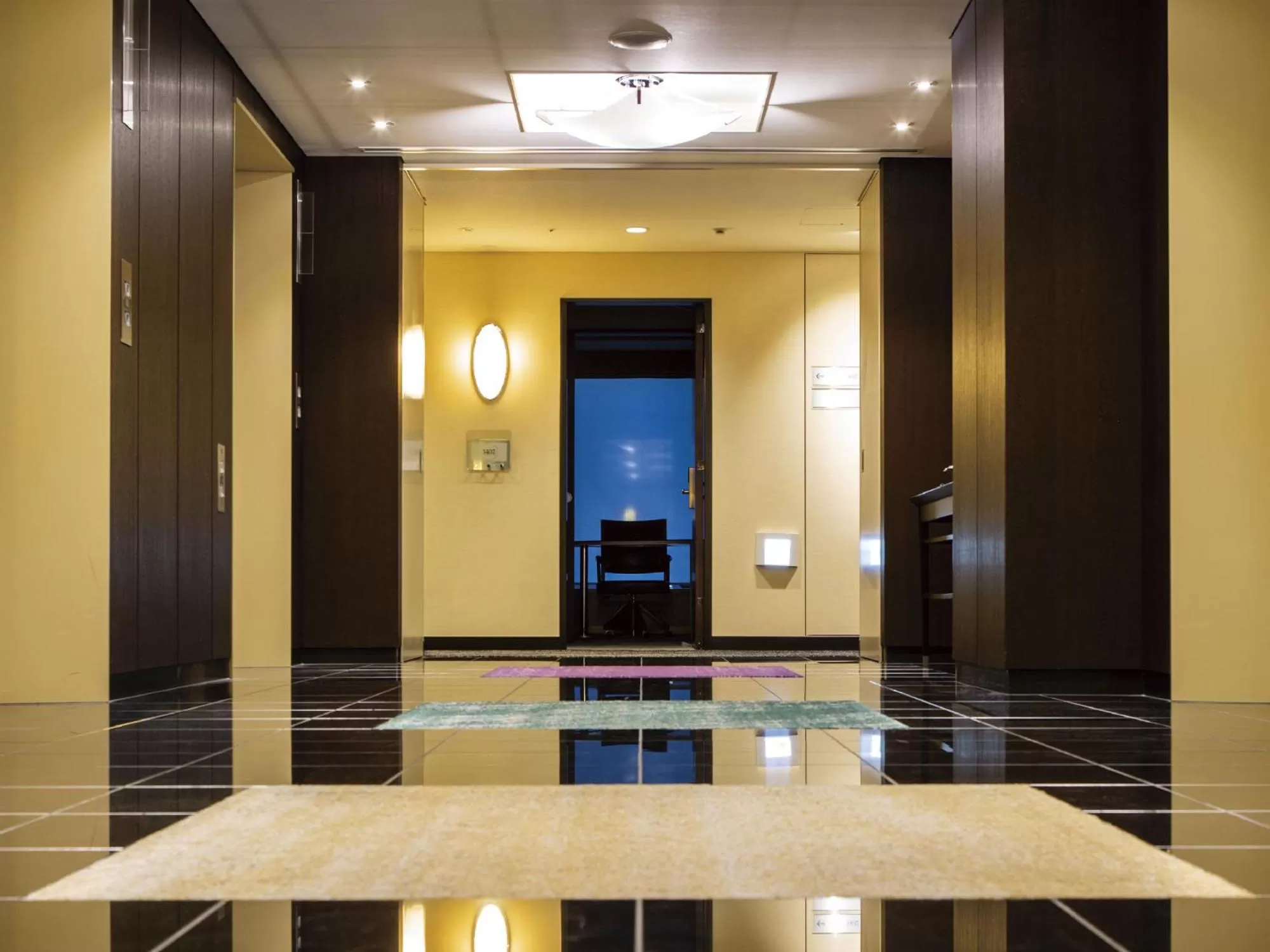 elevator in The Royal Park Hotel Iconic Tokyo Shiodome