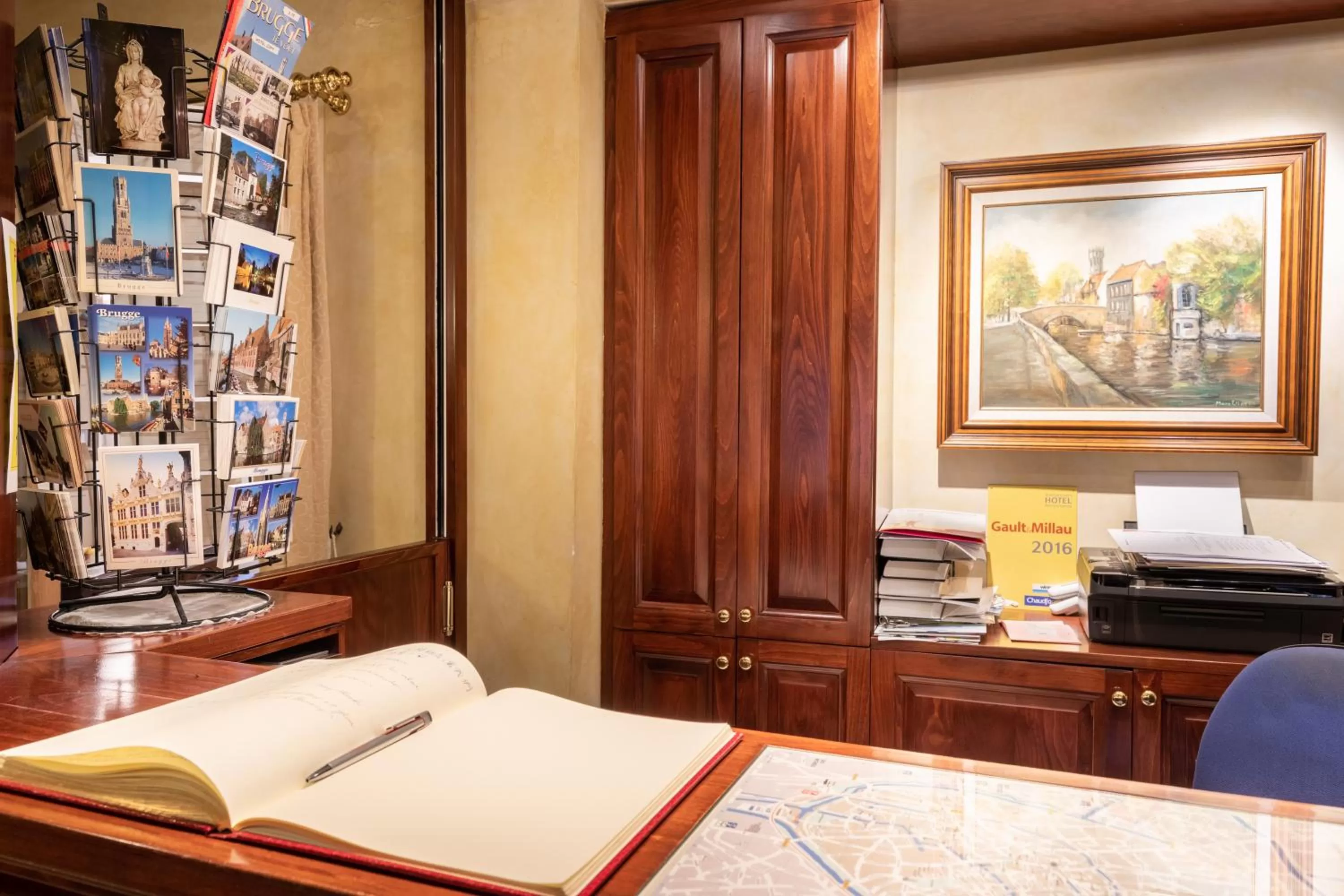 Lobby or reception, Bed in Hotel Albert I