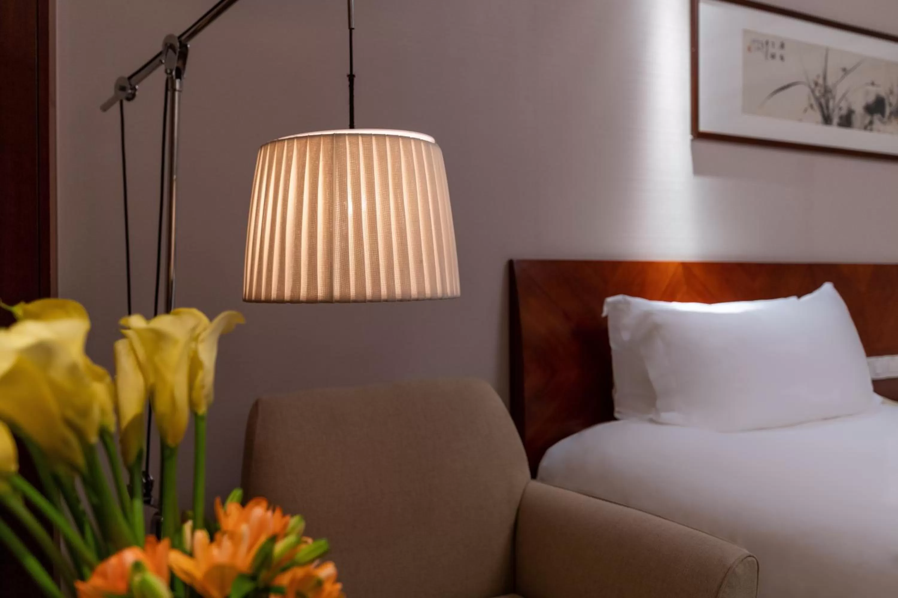 Bedroom, Bed in Sofitel Hangzhou Westlake - Few steps to West Lake, with panoramic lake view terrace