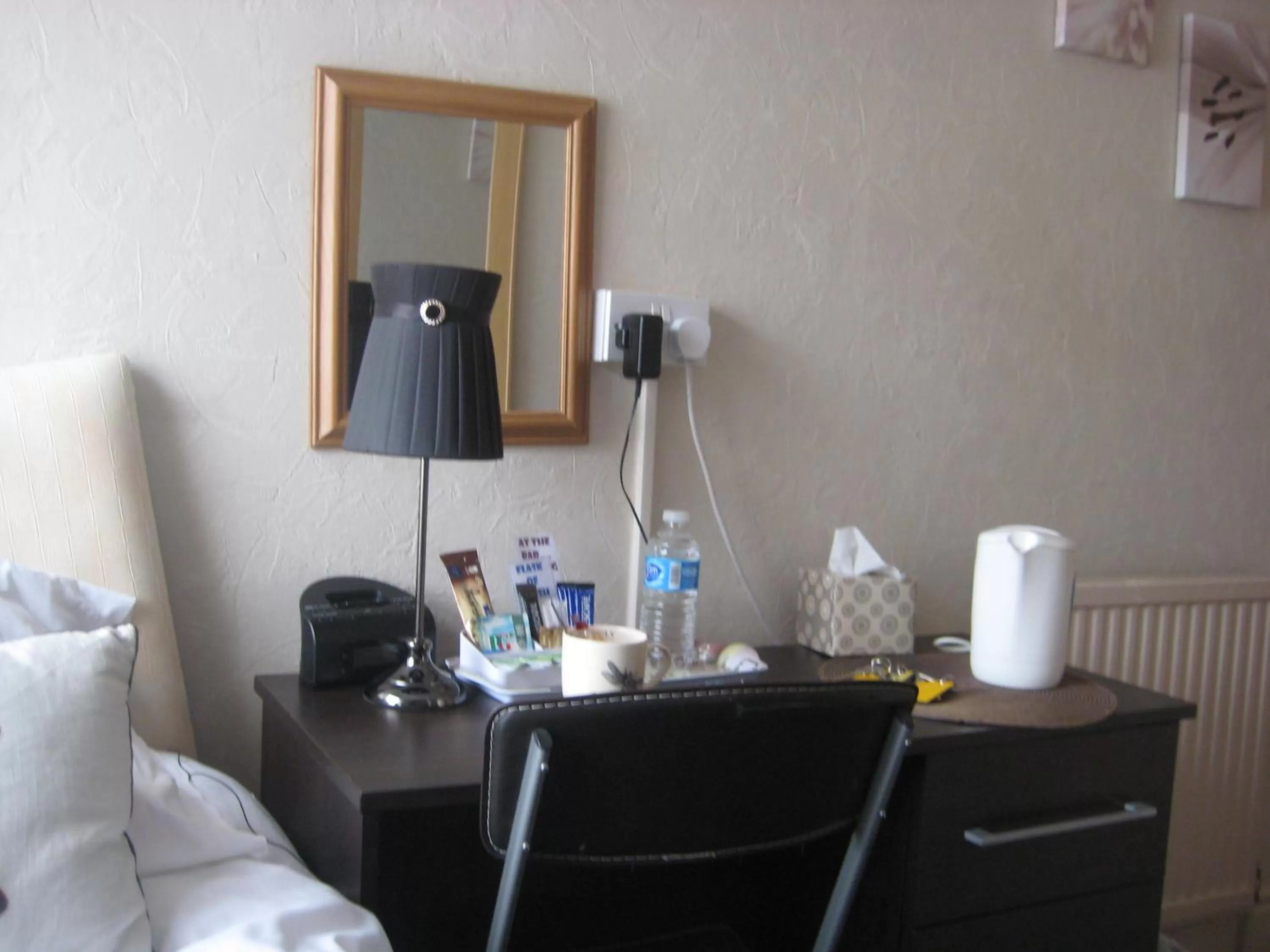 Bedroom in The Dragonfly