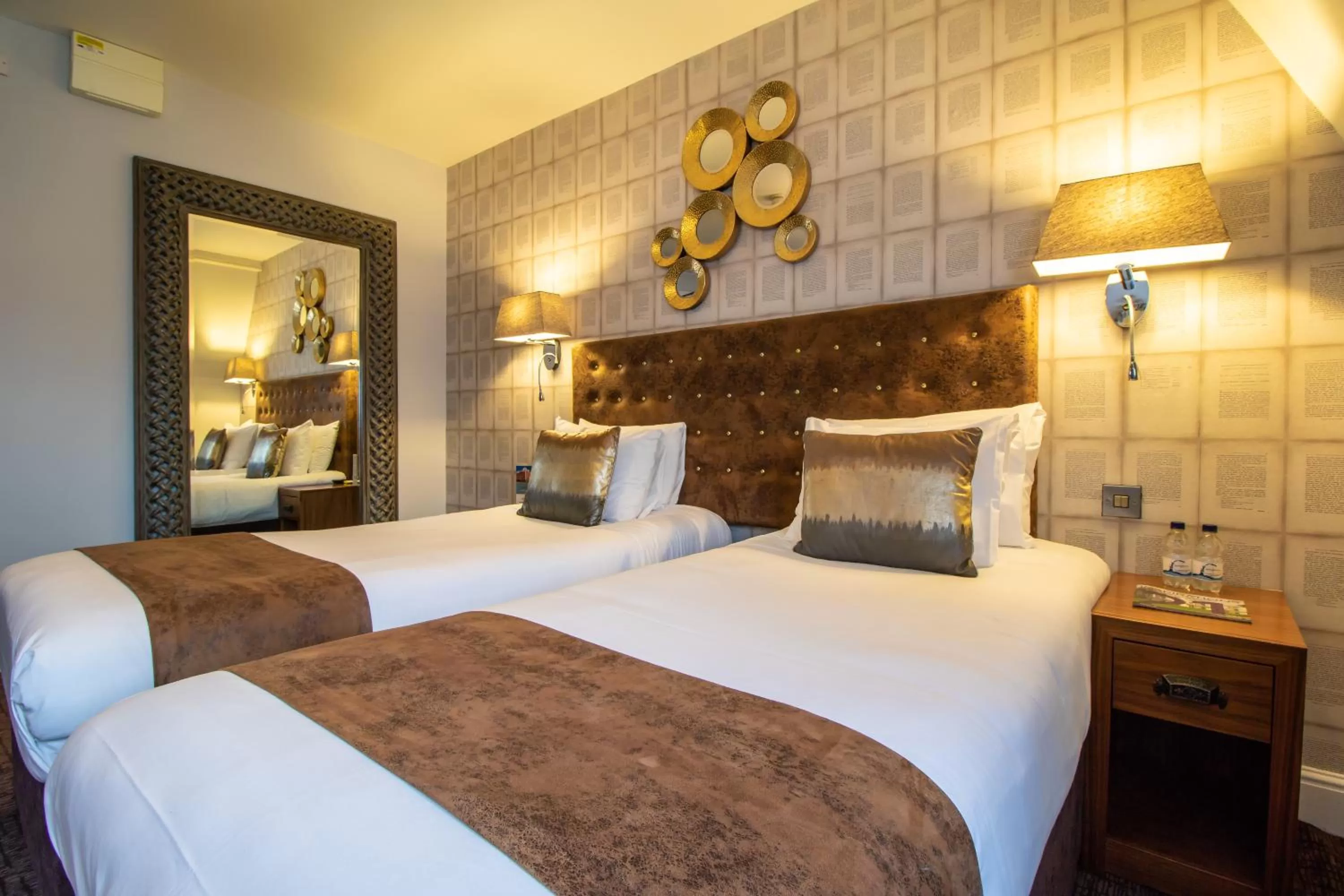 Bed in Mercure Nottingham City Centre Hotel