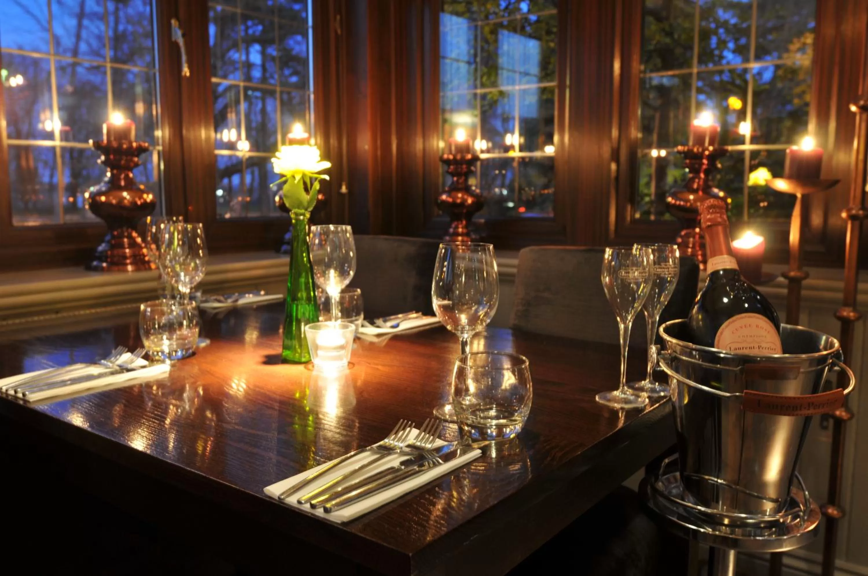 Restaurant/places to eat in Hopping Hare