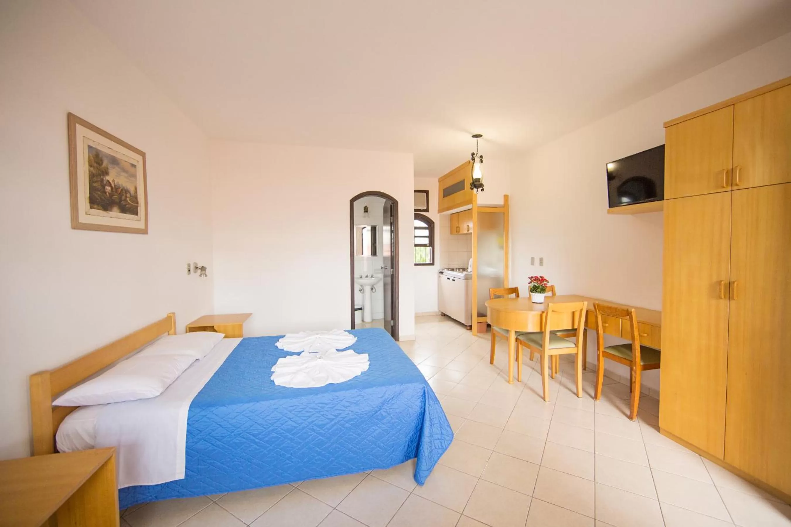 View (from property/room), Bed in Elite Hotel