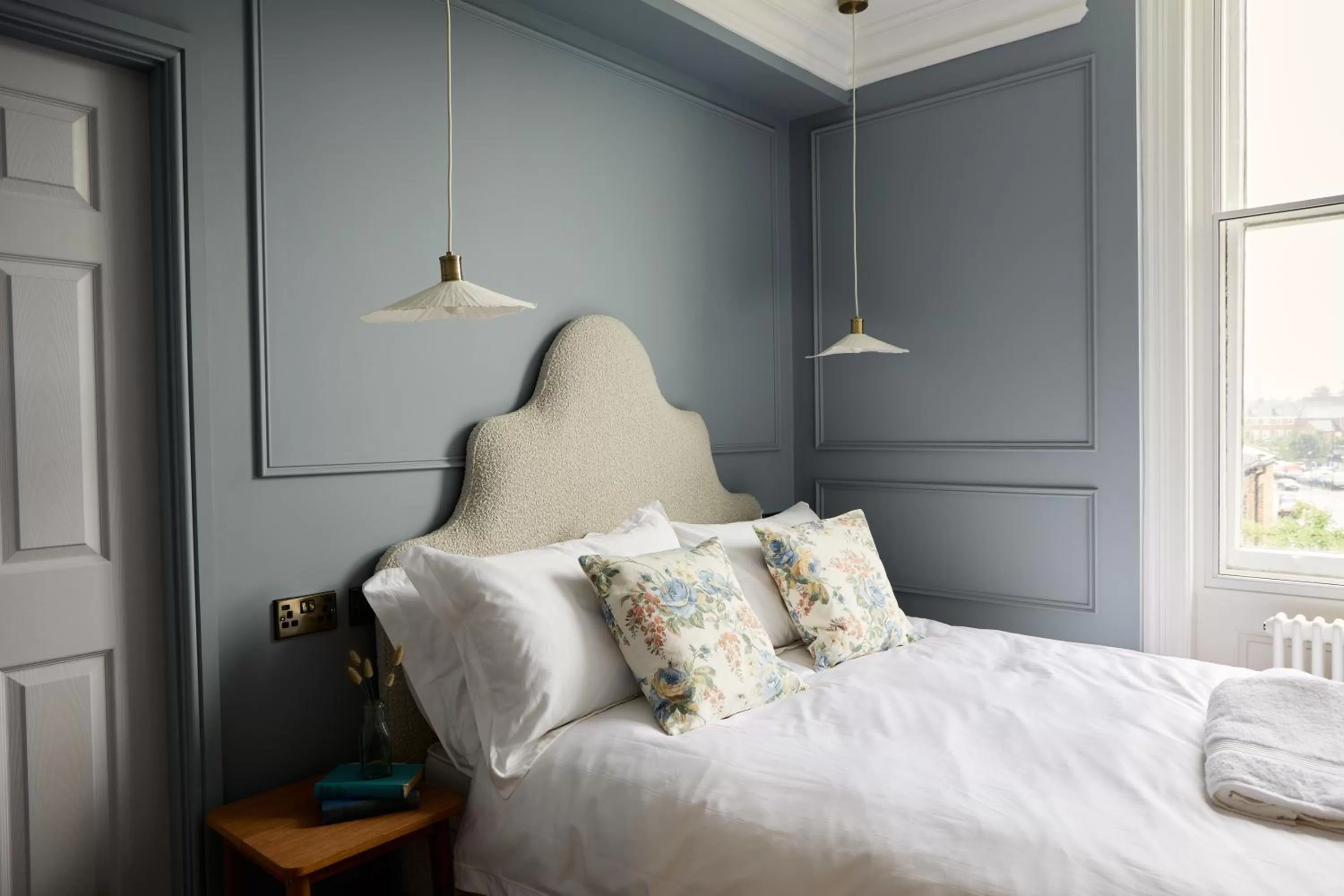 Bed in Railway House York by Chateau Anna