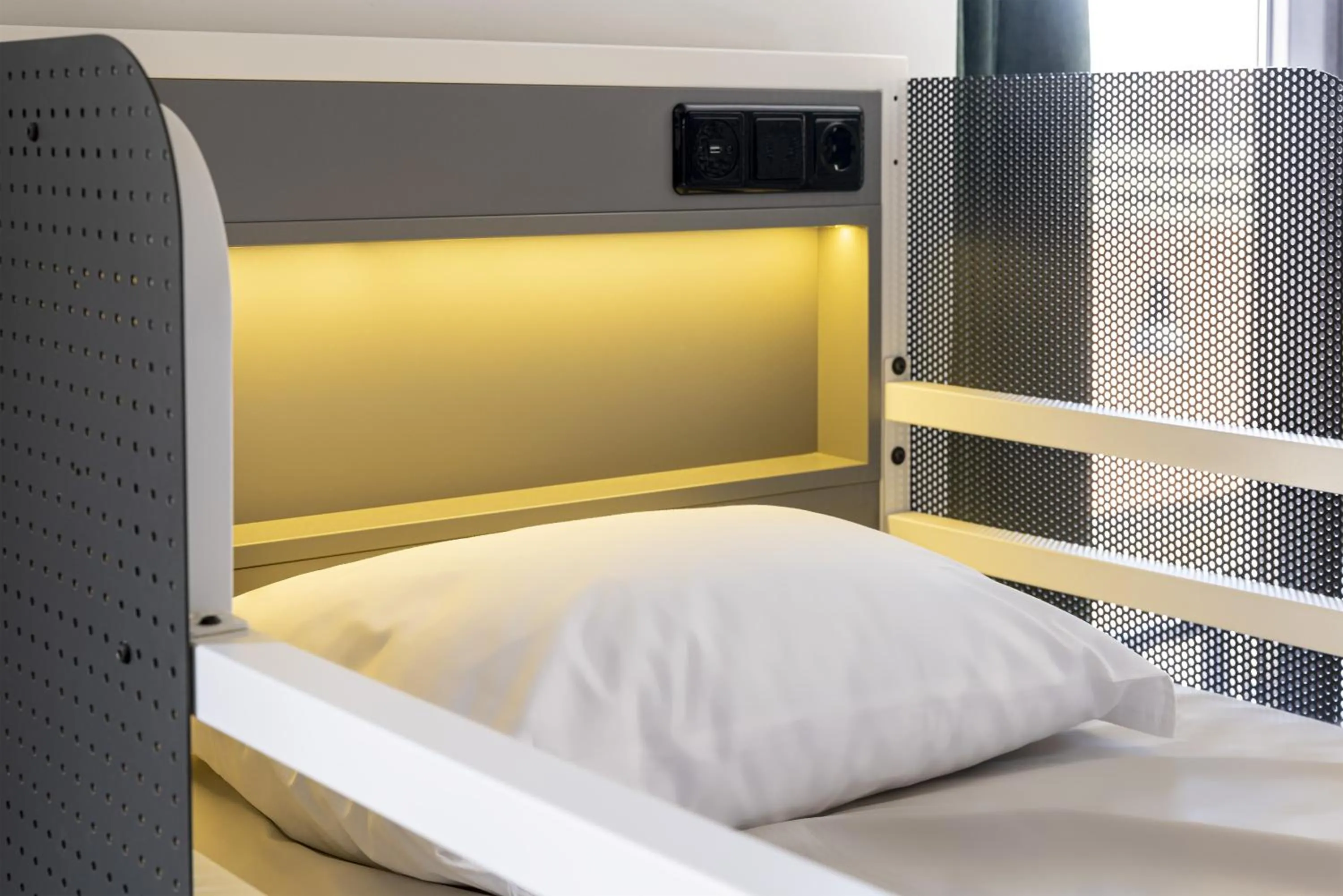 bunk bed, Bed in Generator Rome